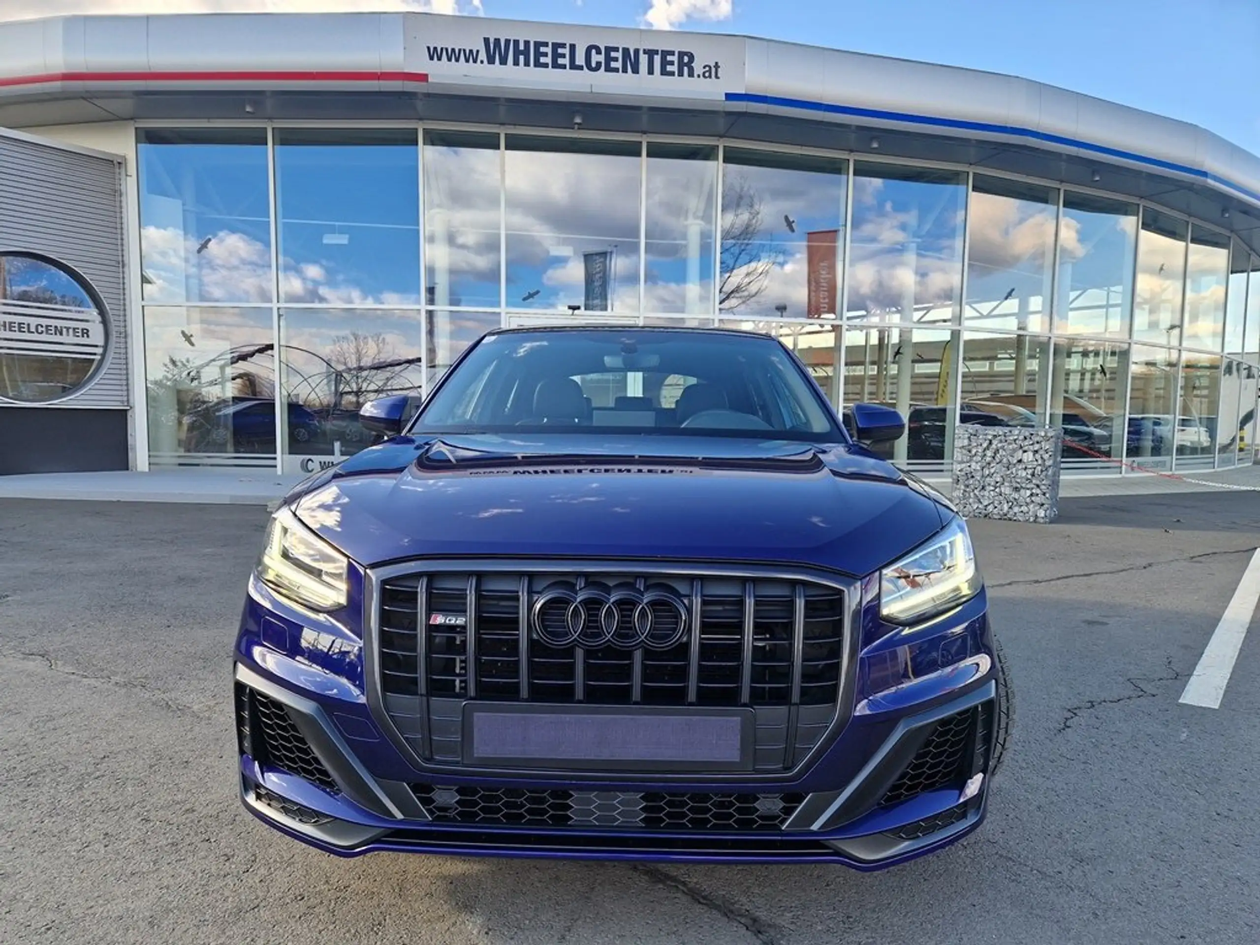 Audi - SQ2