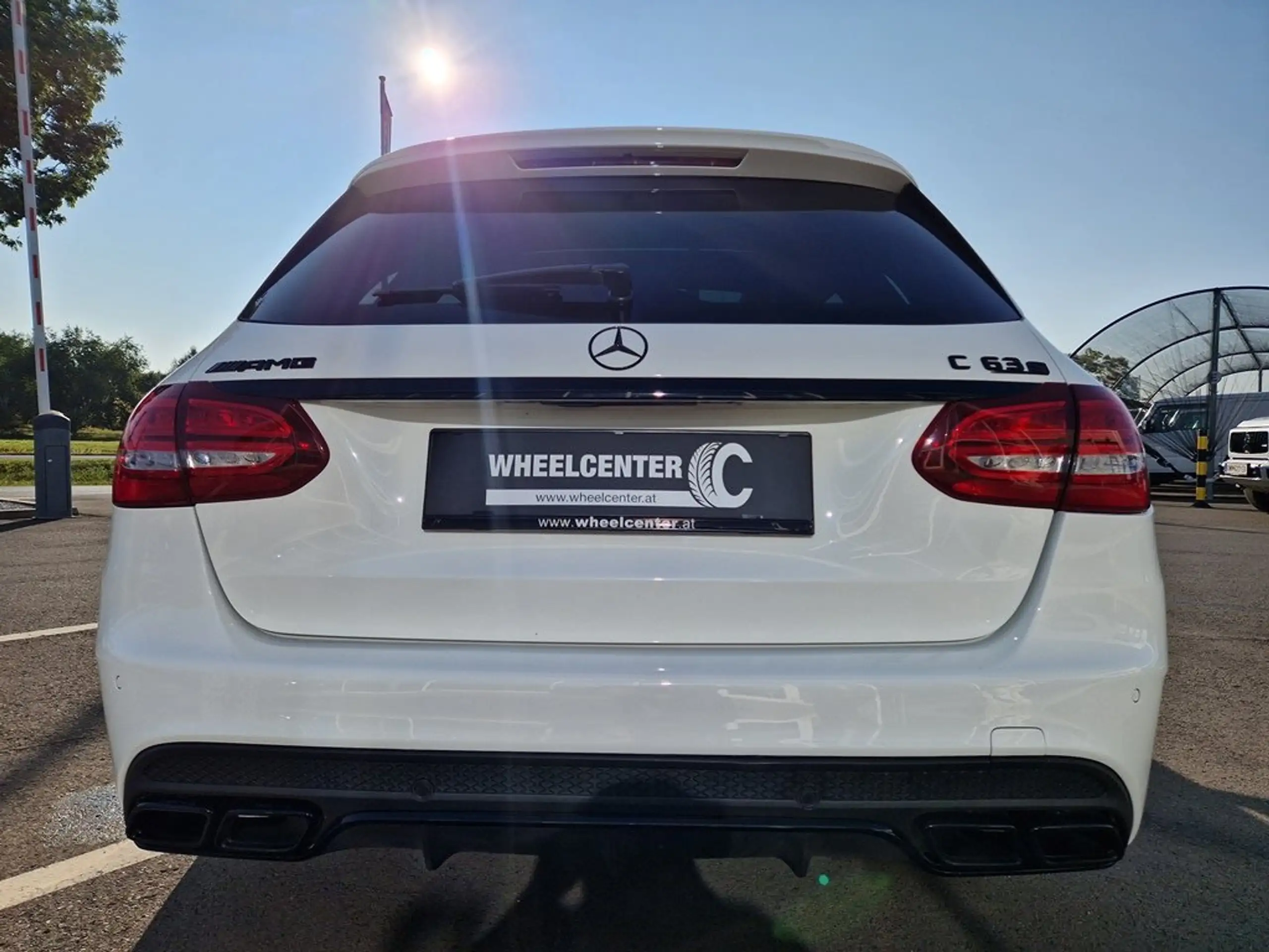 Mercedes-Benz - C 63 AMG