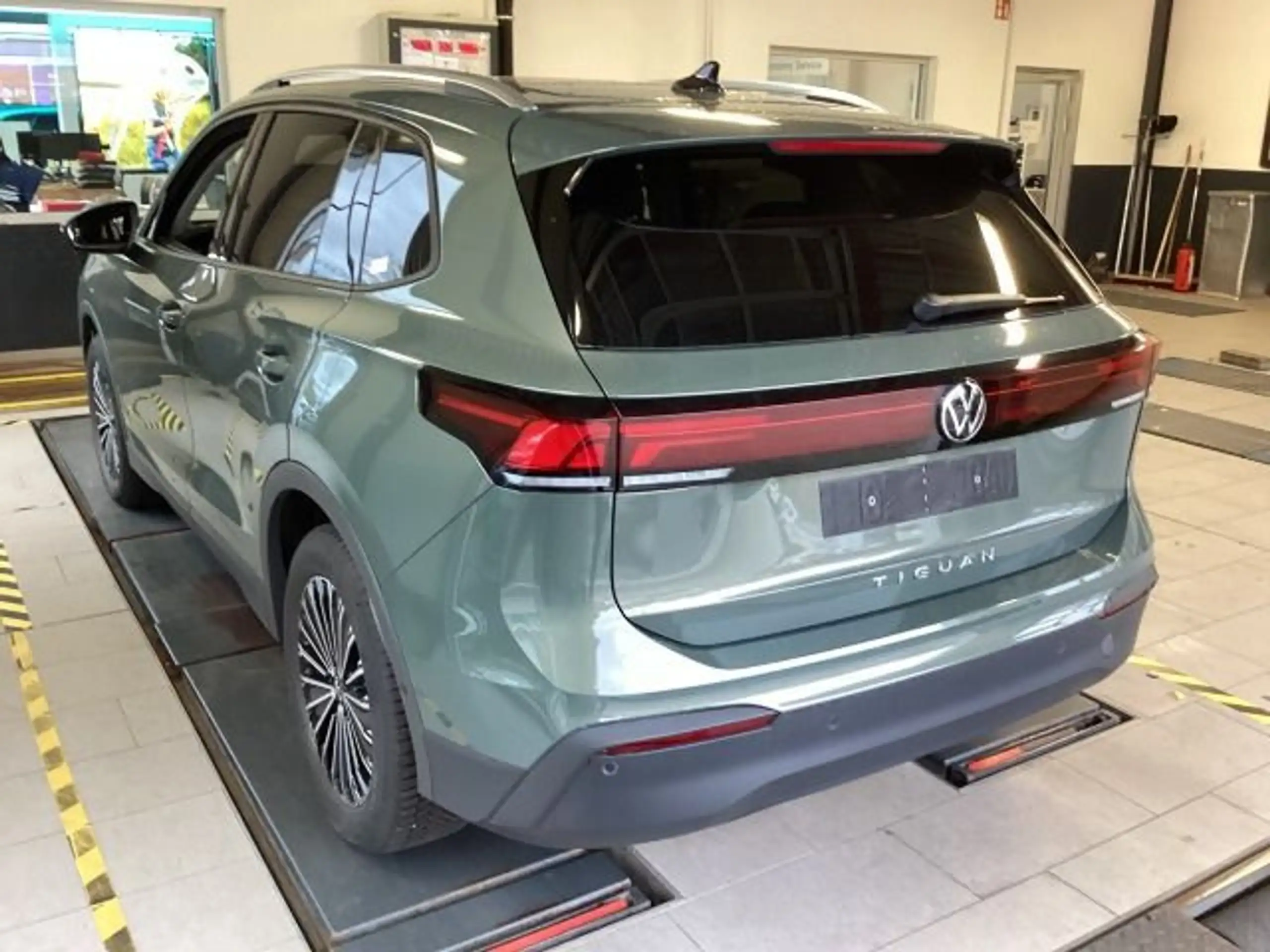 Volkswagen - Tiguan