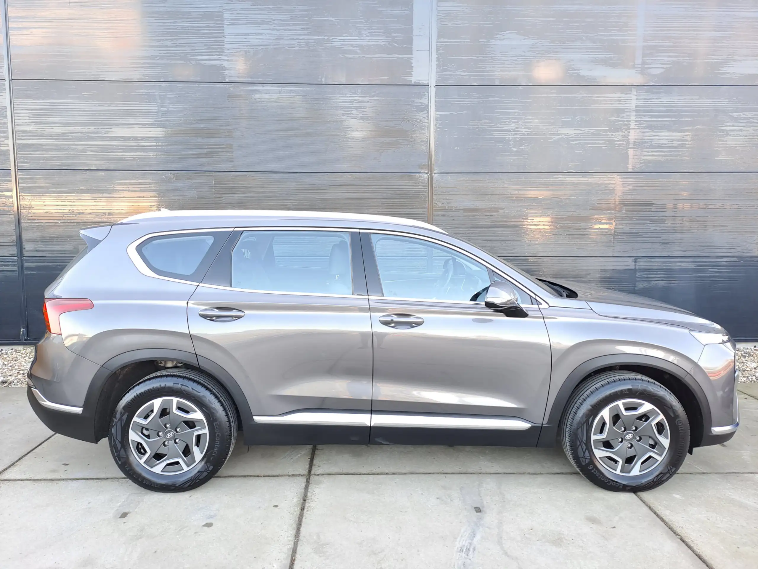 Hyundai - SANTA FE