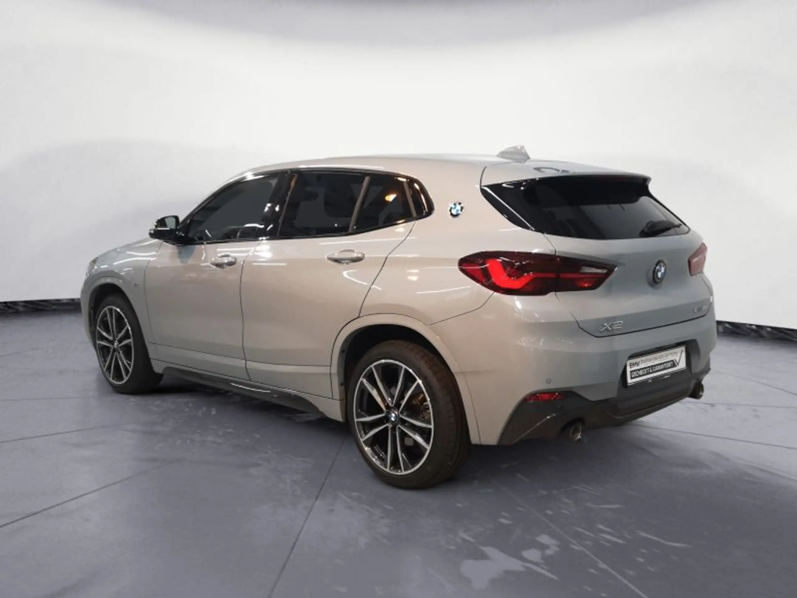 BMW - X2