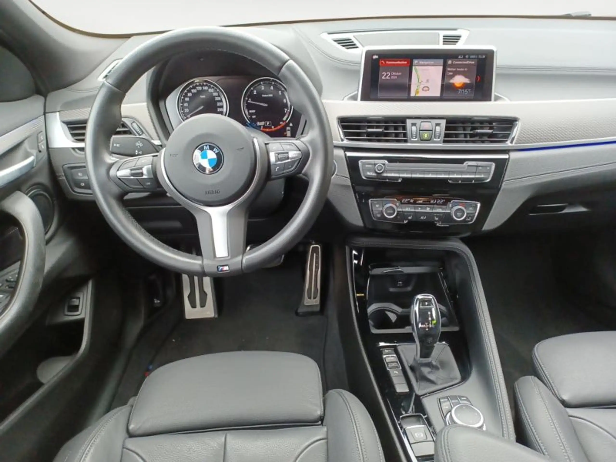 BMW - X2