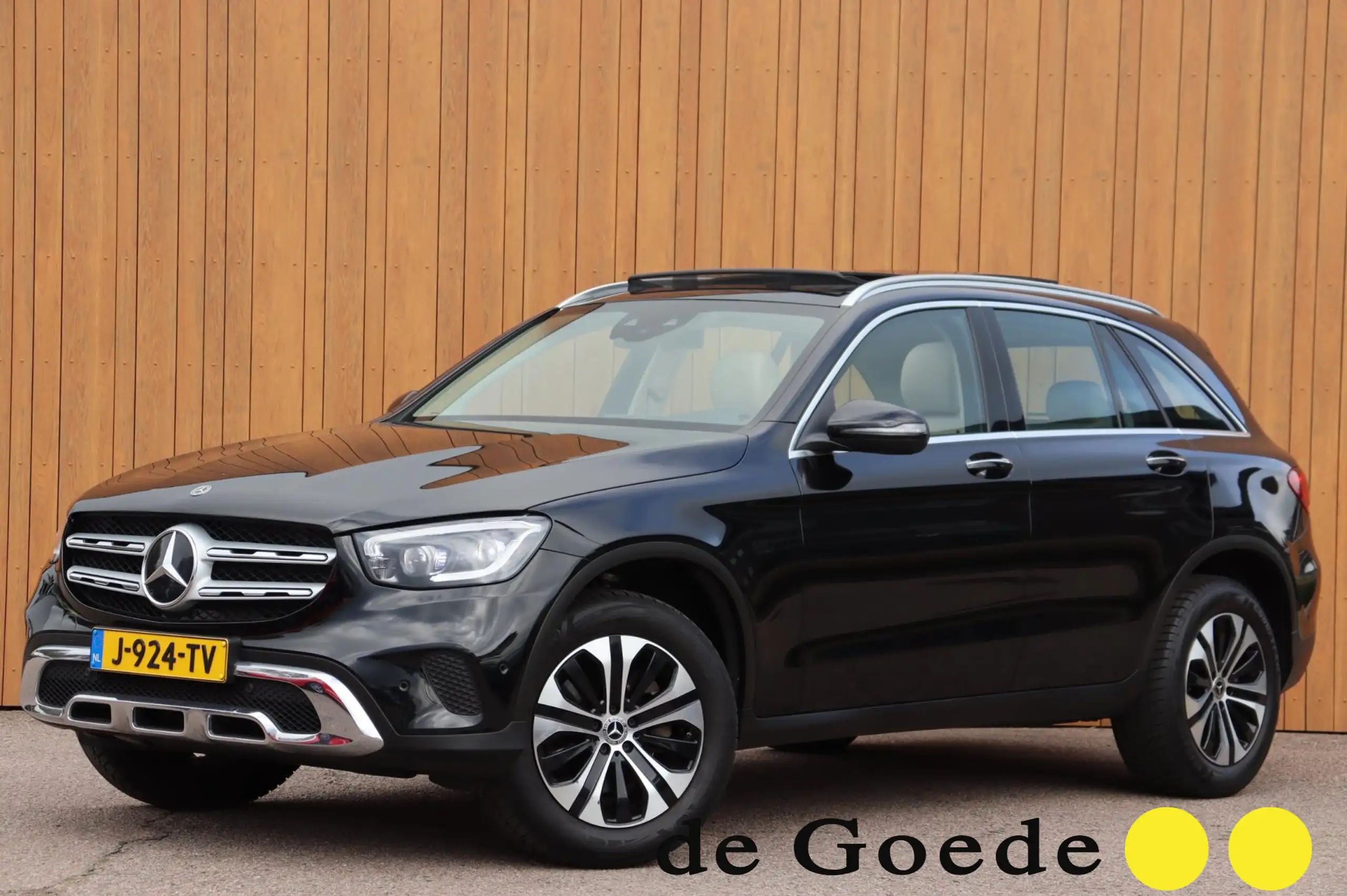 Mercedes-Benz - GLC 200