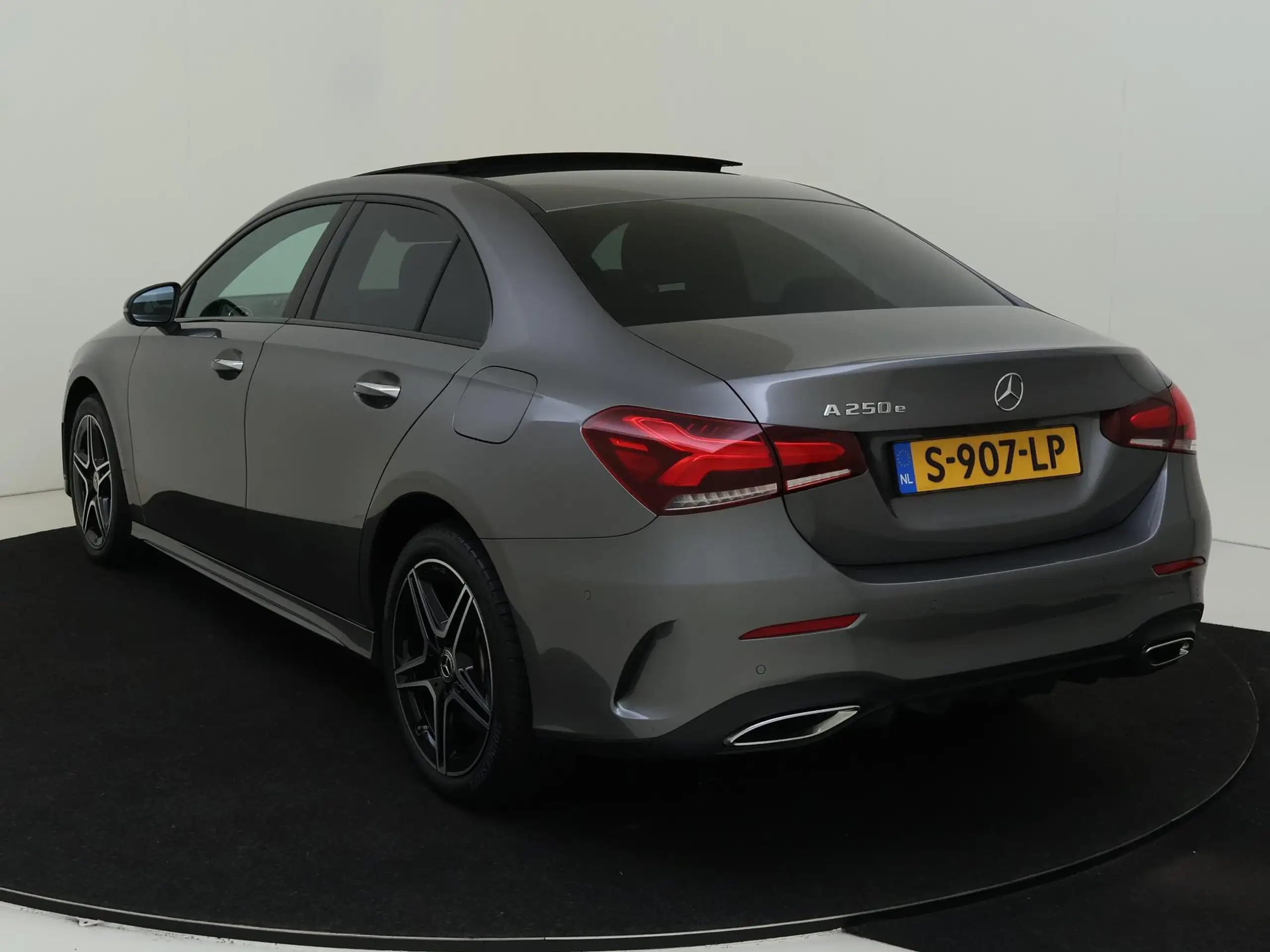 Mercedes-Benz A 250 2023