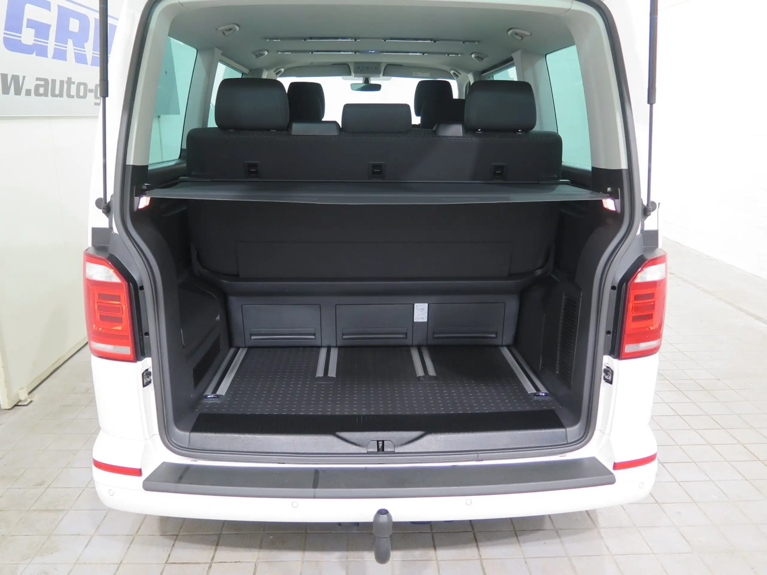 Volkswagen - T6 Multivan