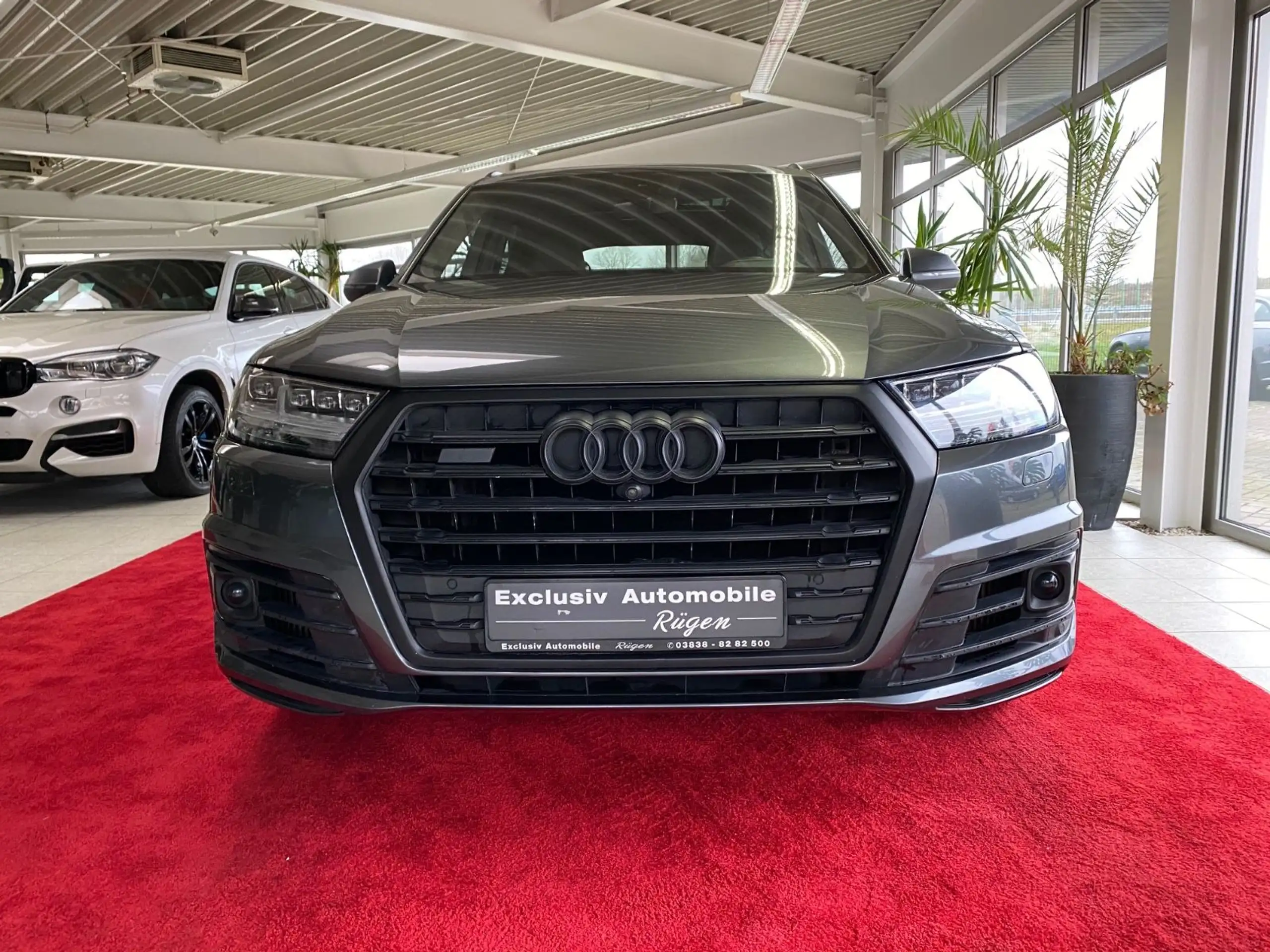 Audi - SQ7