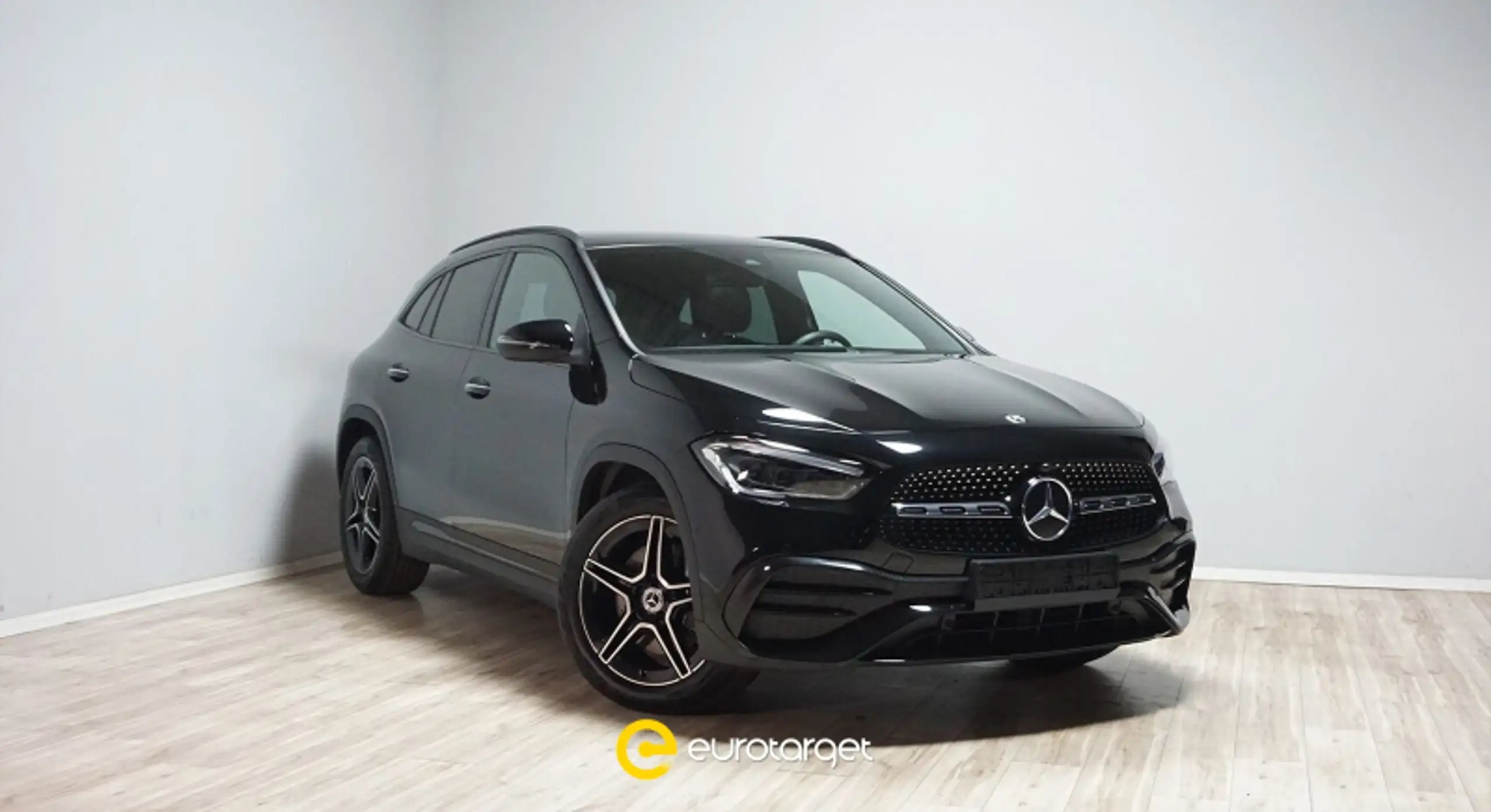 Mercedes-Benz - GLA 250