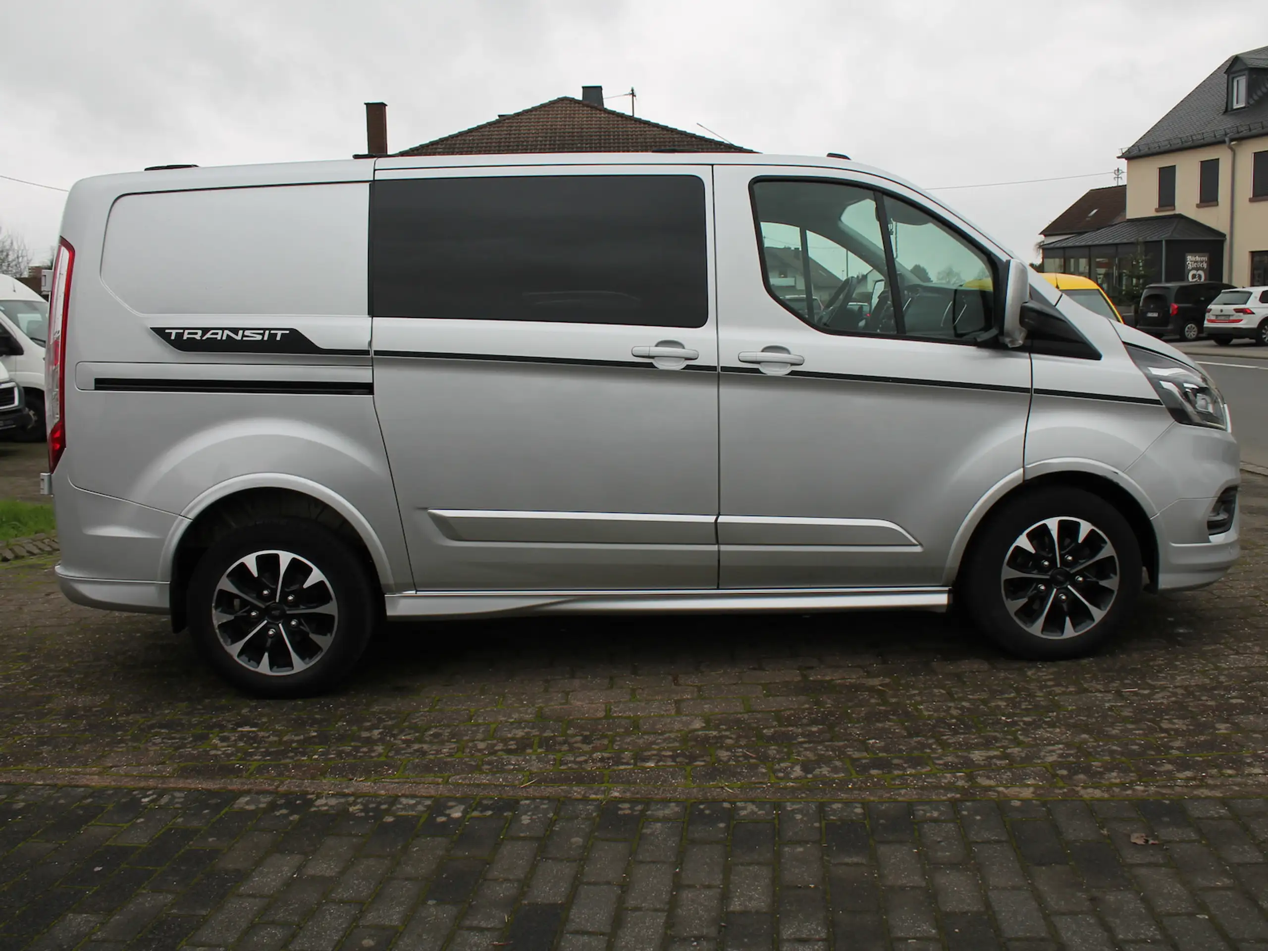 Ford - Transit Custom