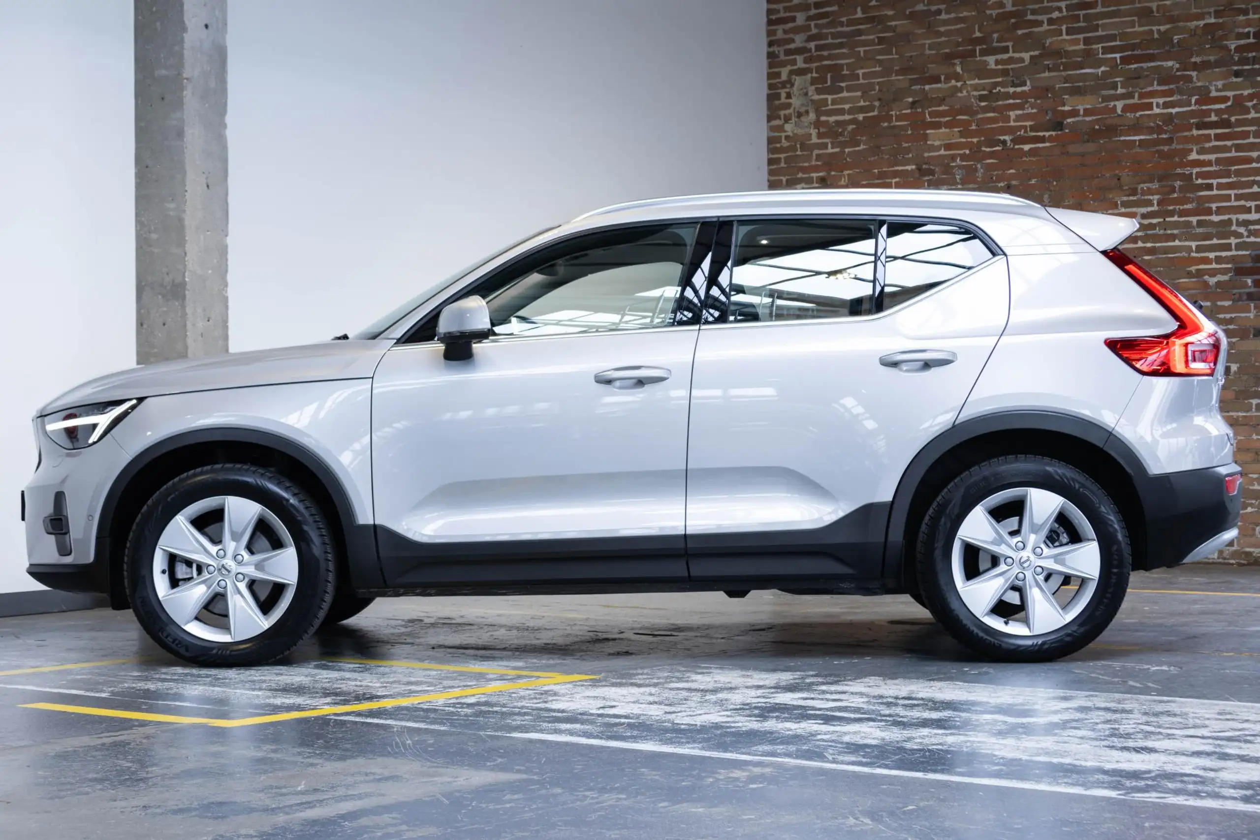 Volvo - XC40