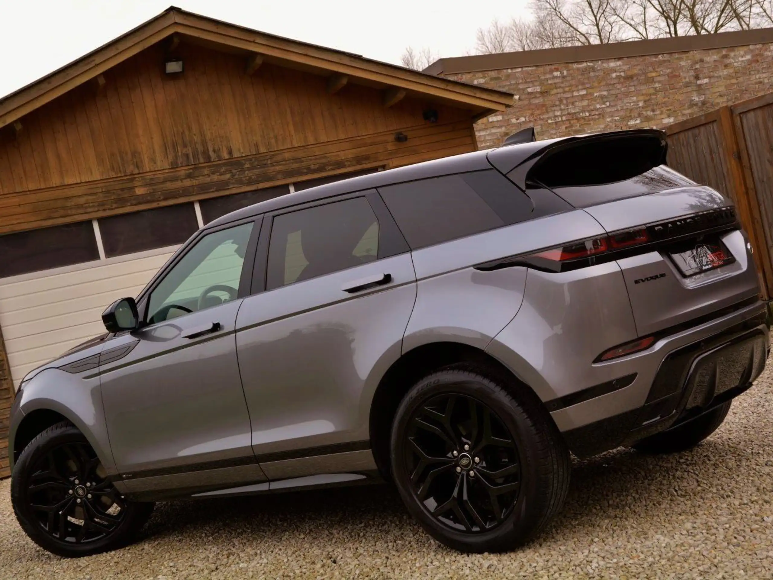 Land Rover - Range Rover Evoque