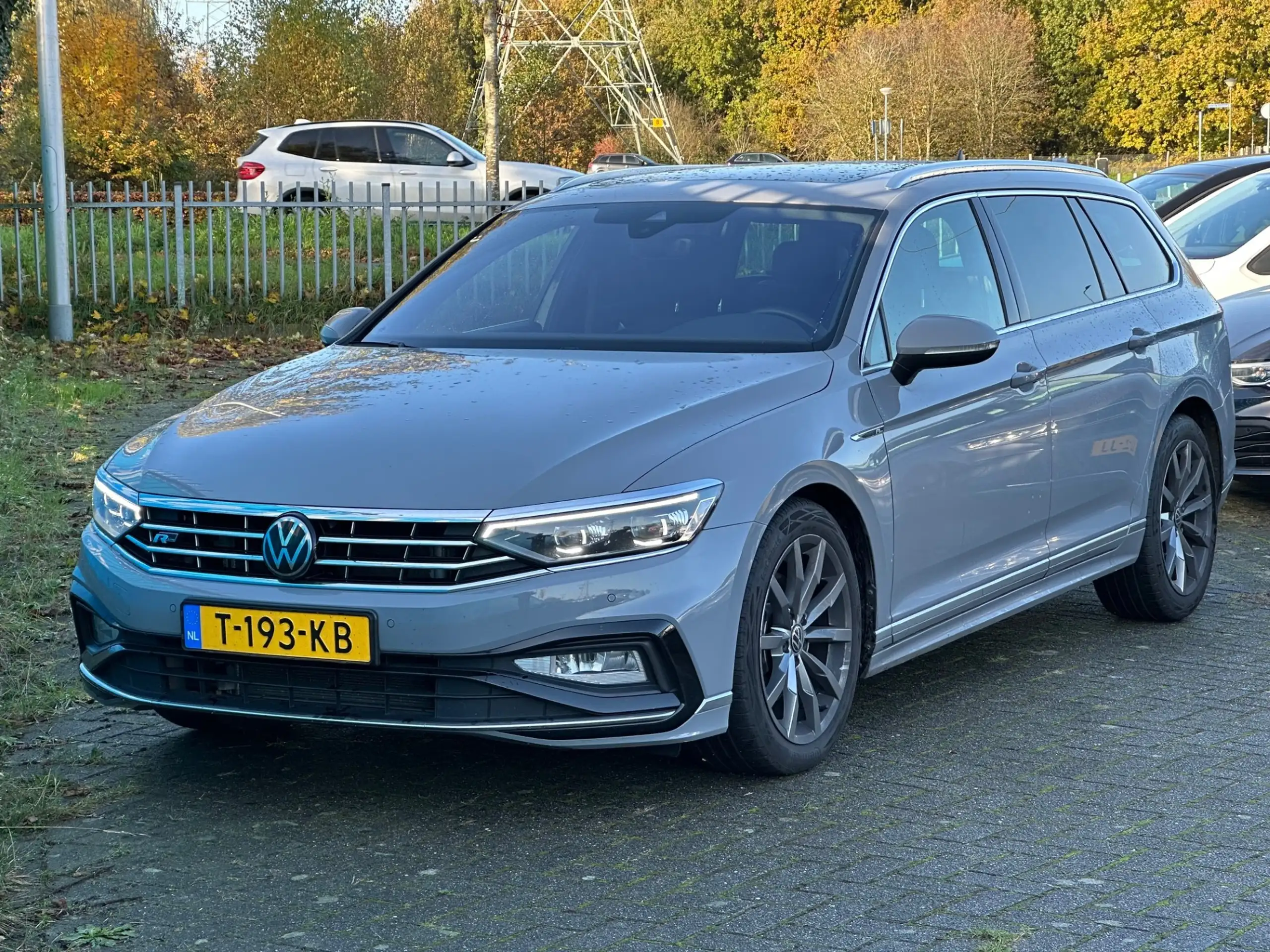 Volkswagen - Passat Variant