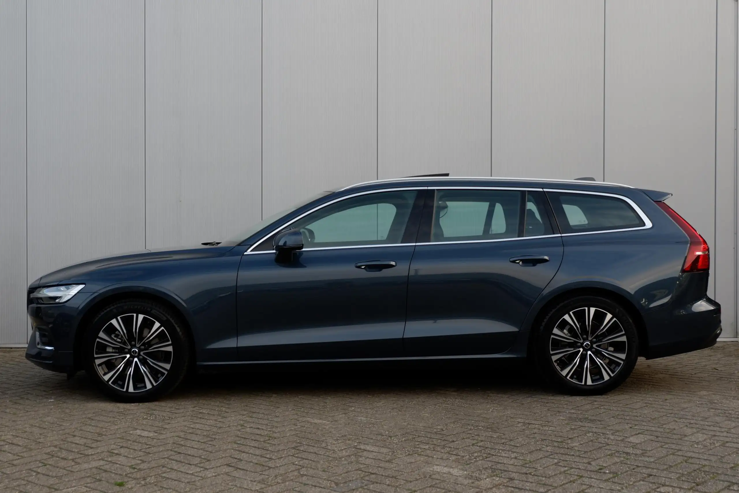 Volvo - V60