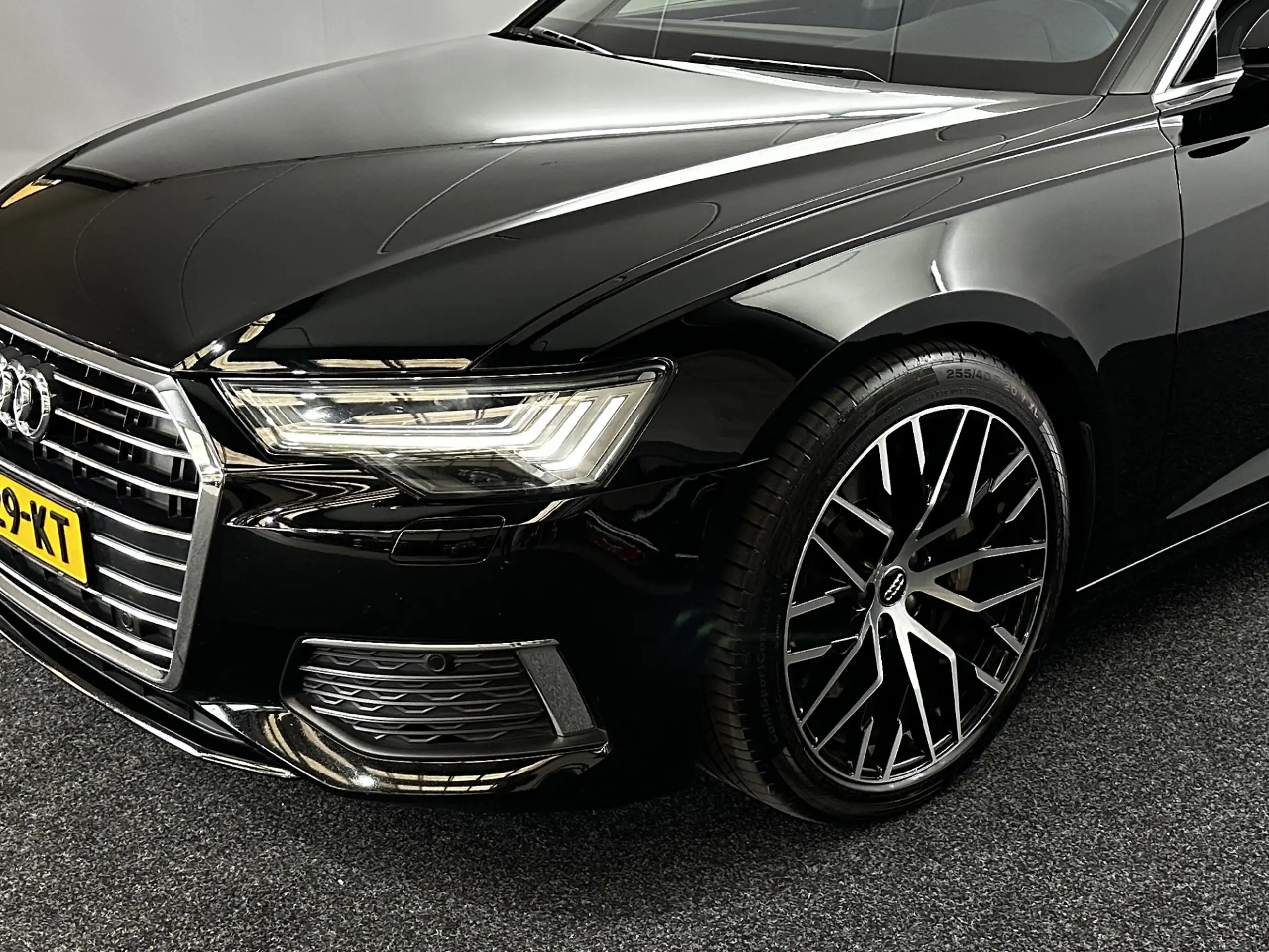 Audi - A6