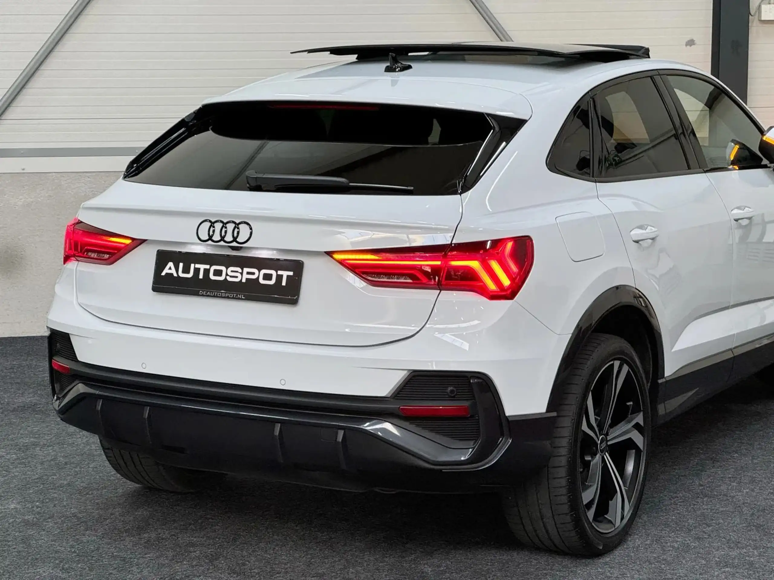 Audi - Q3