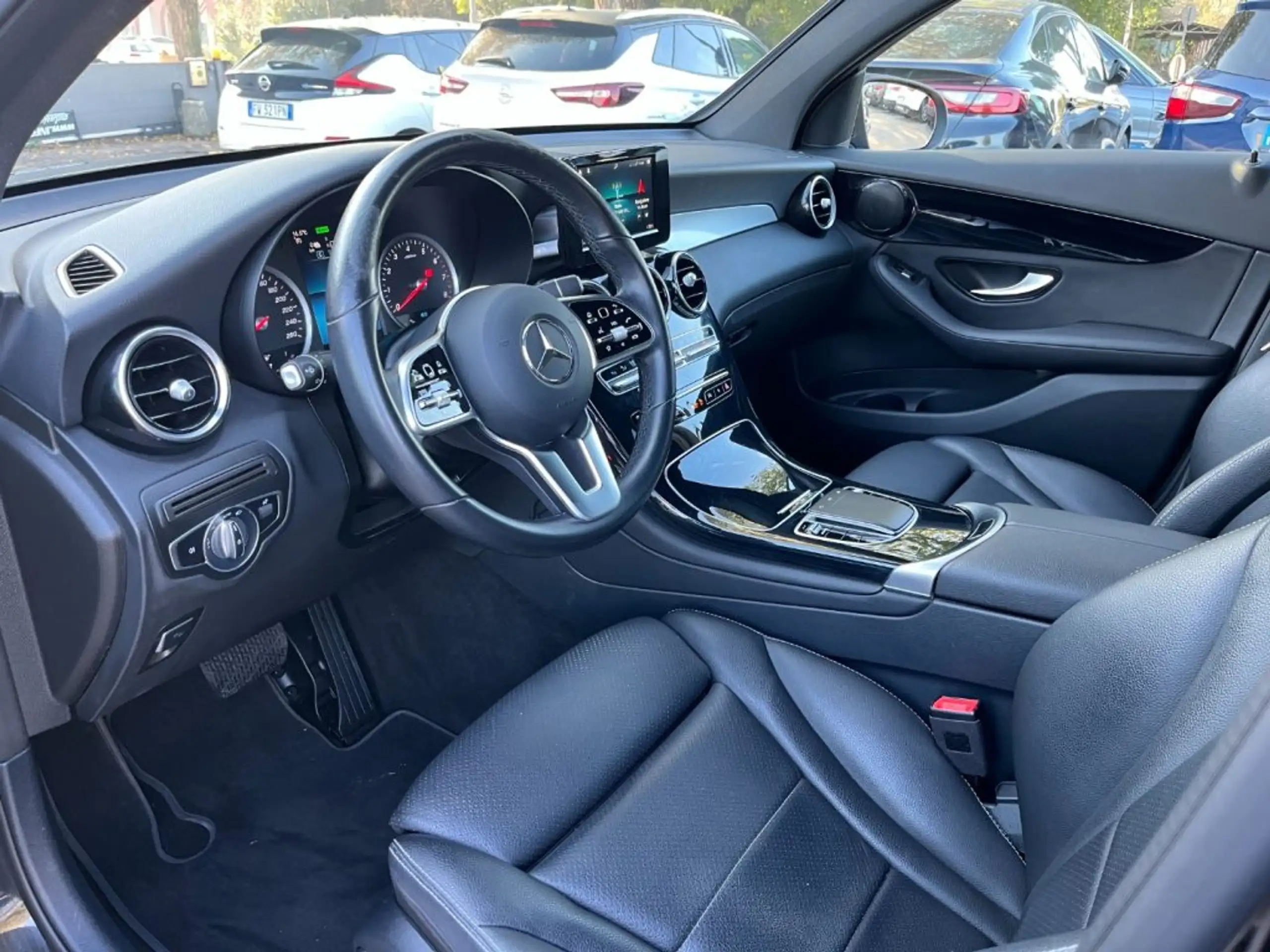 Mercedes-Benz - GLC 300