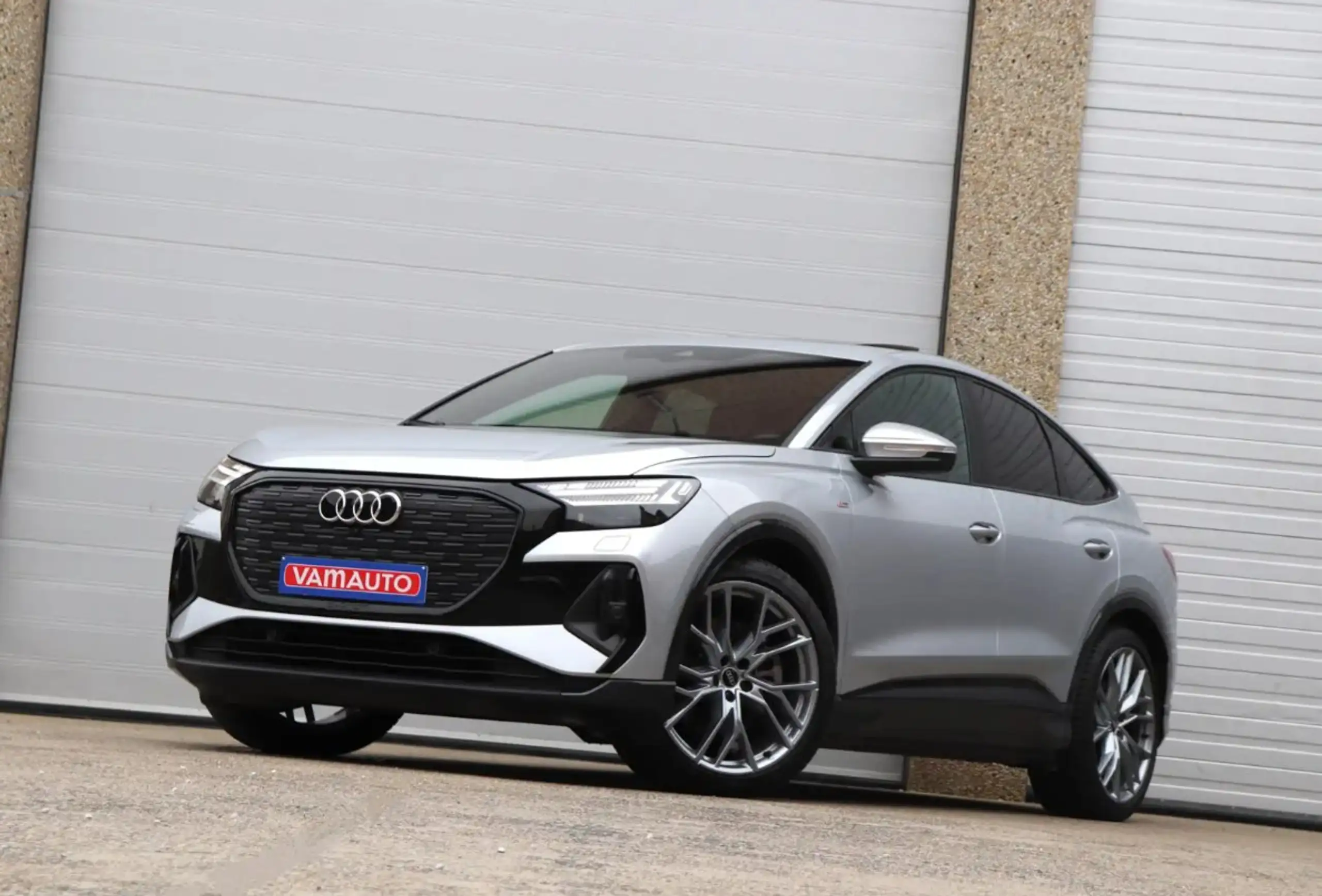 Audi - Q4 e-tron