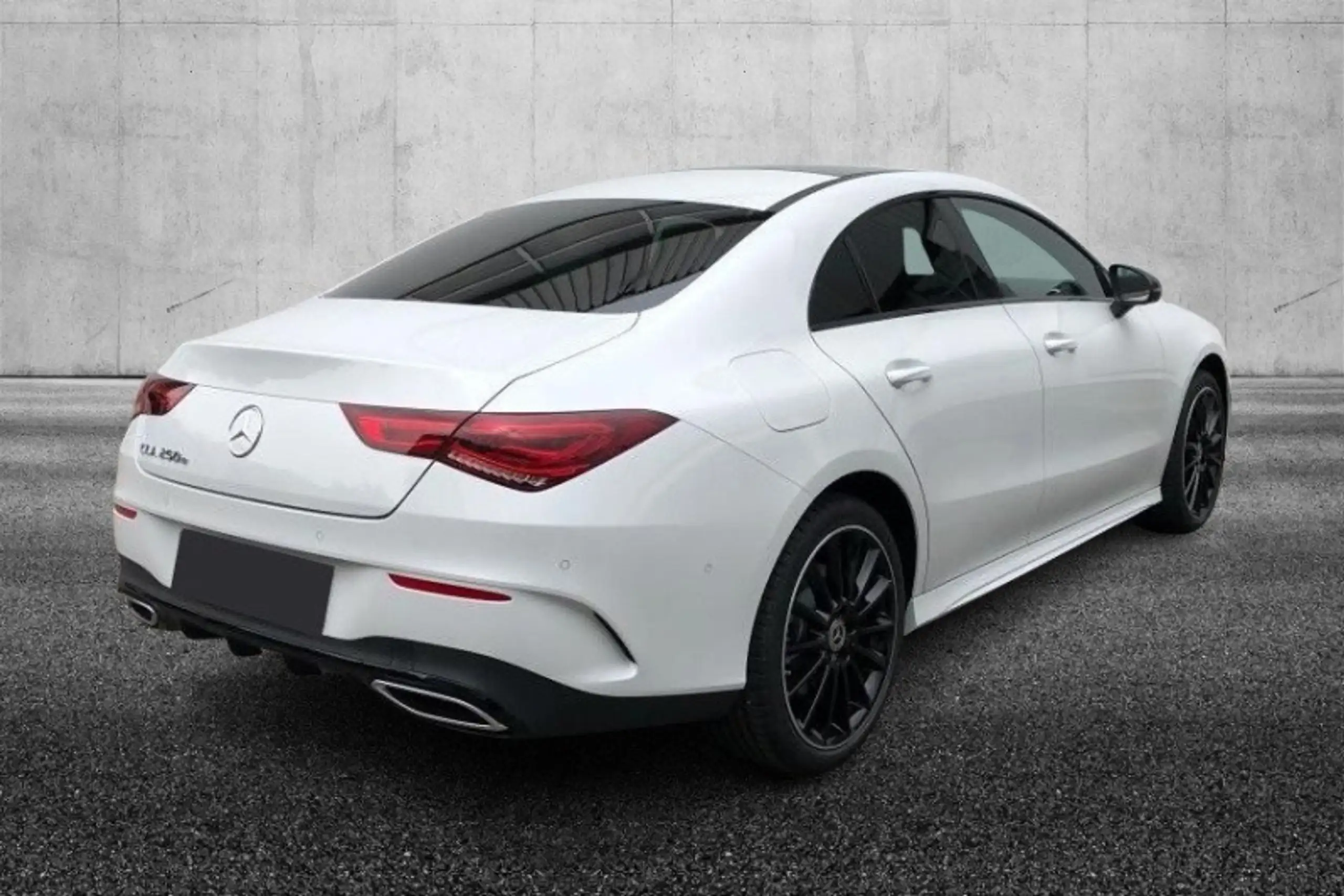 Mercedes-Benz - CLA 250