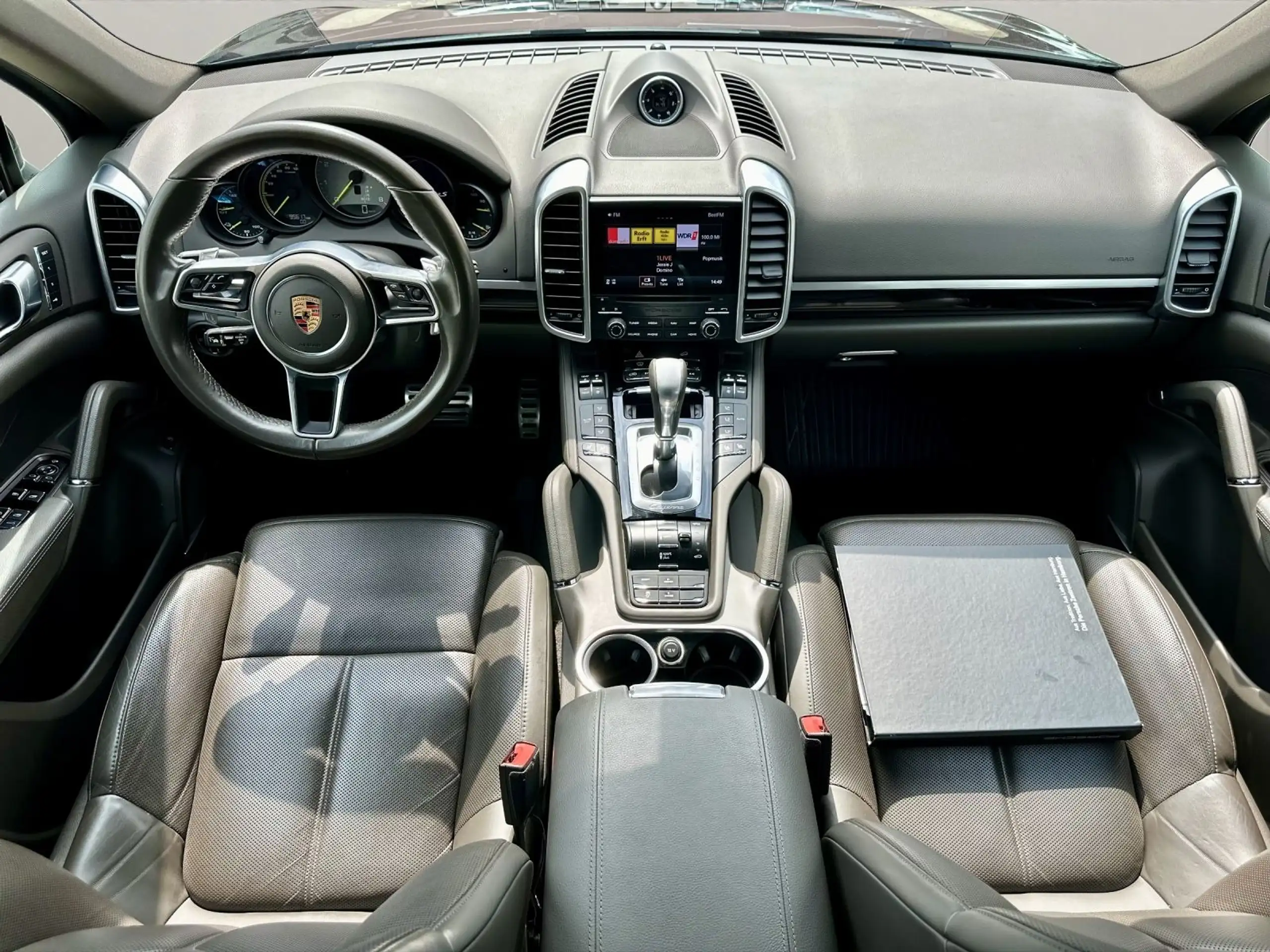 Porsche - Cayenne