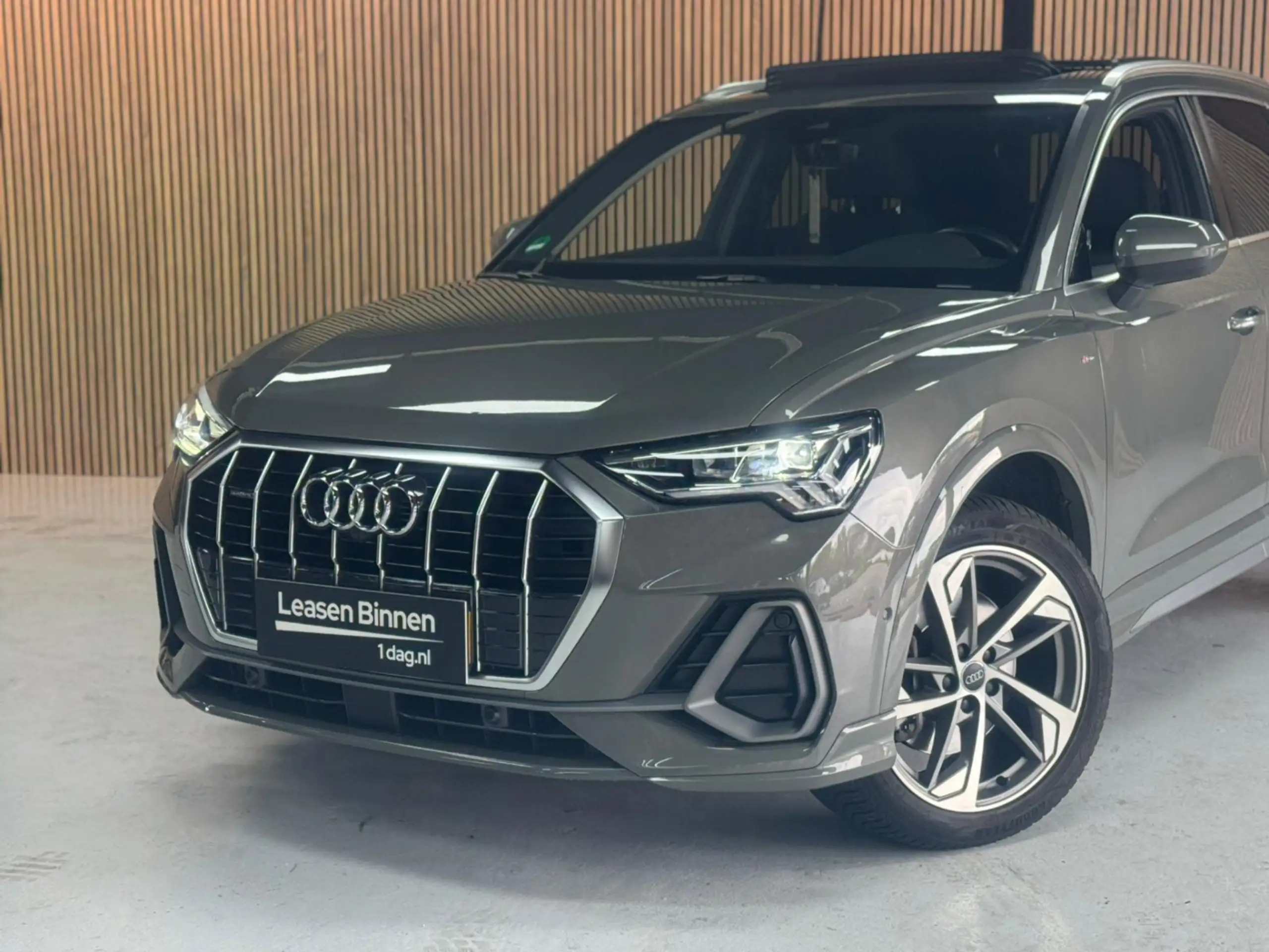 Audi - Q3