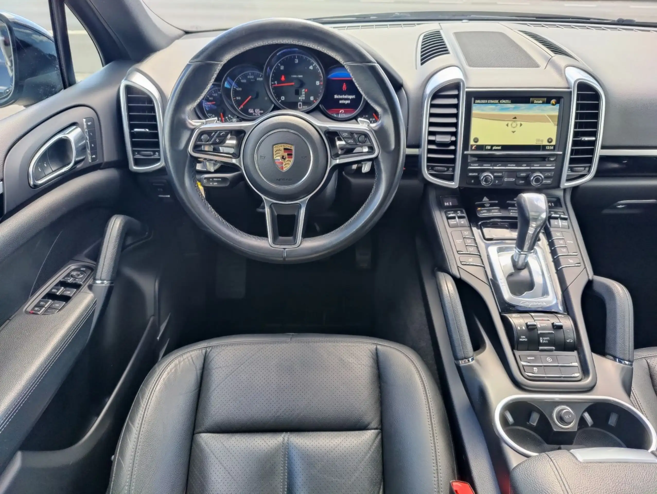 Porsche - Cayenne