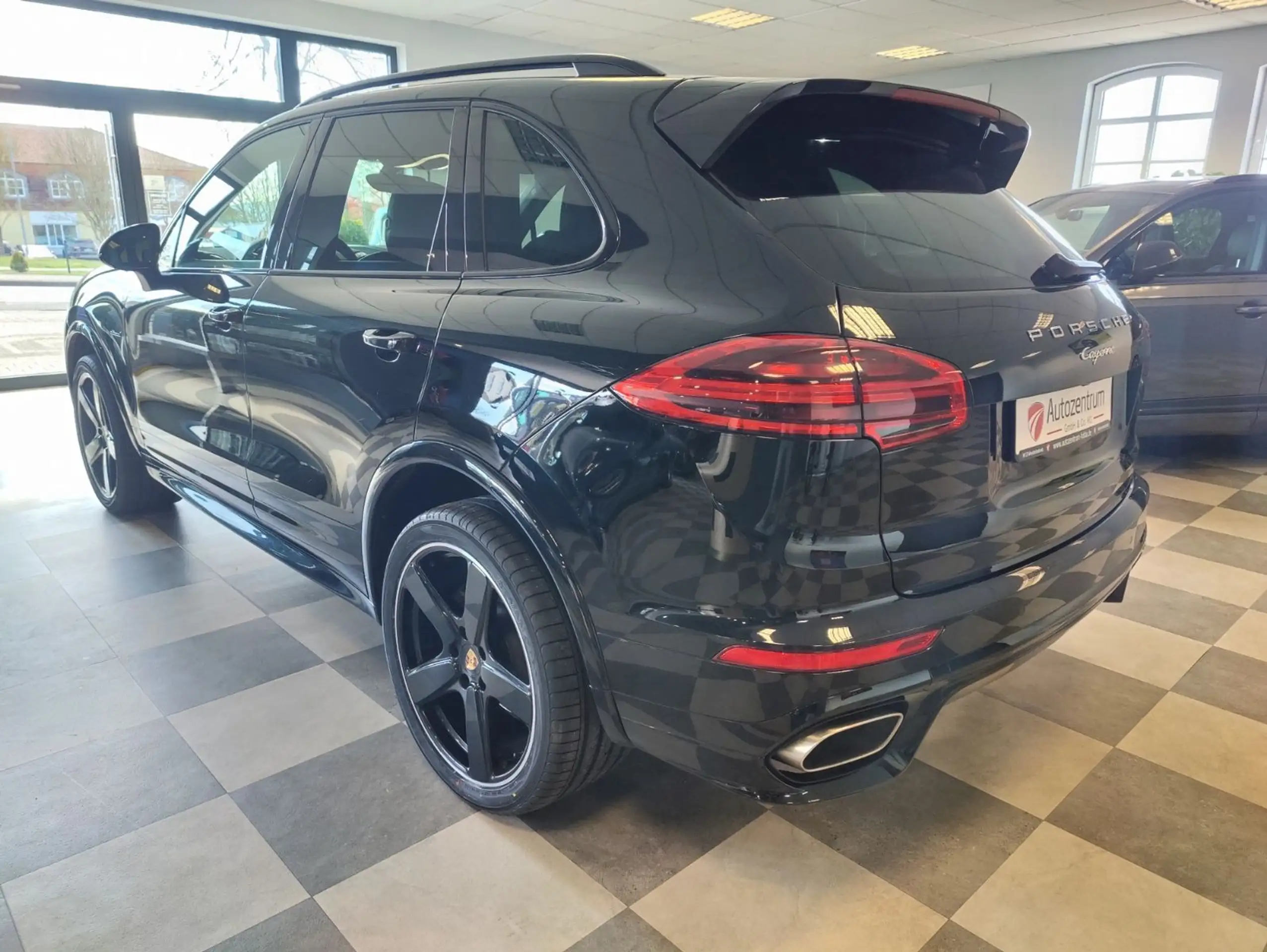 Porsche - Cayenne