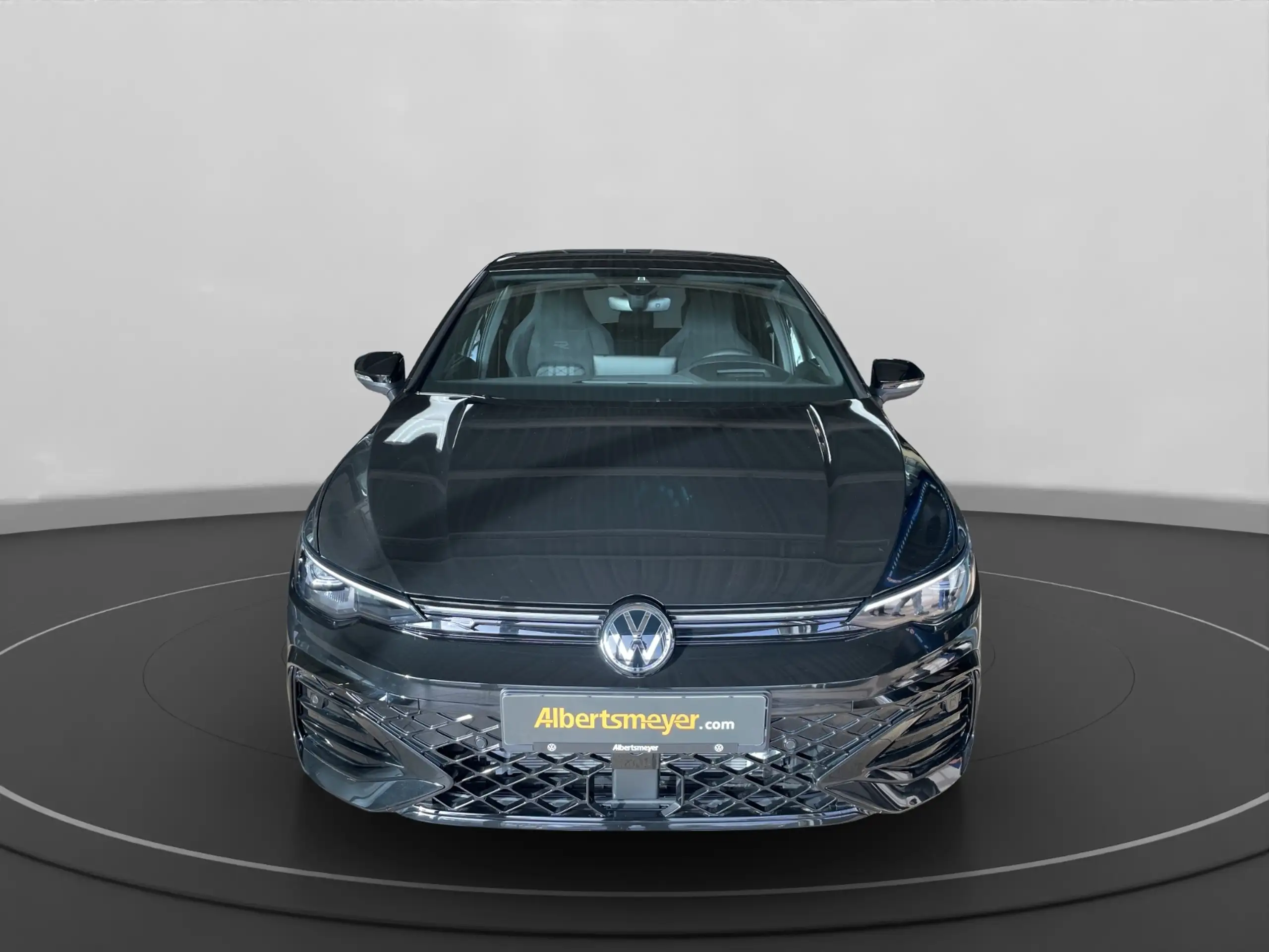 Volkswagen - Golf R