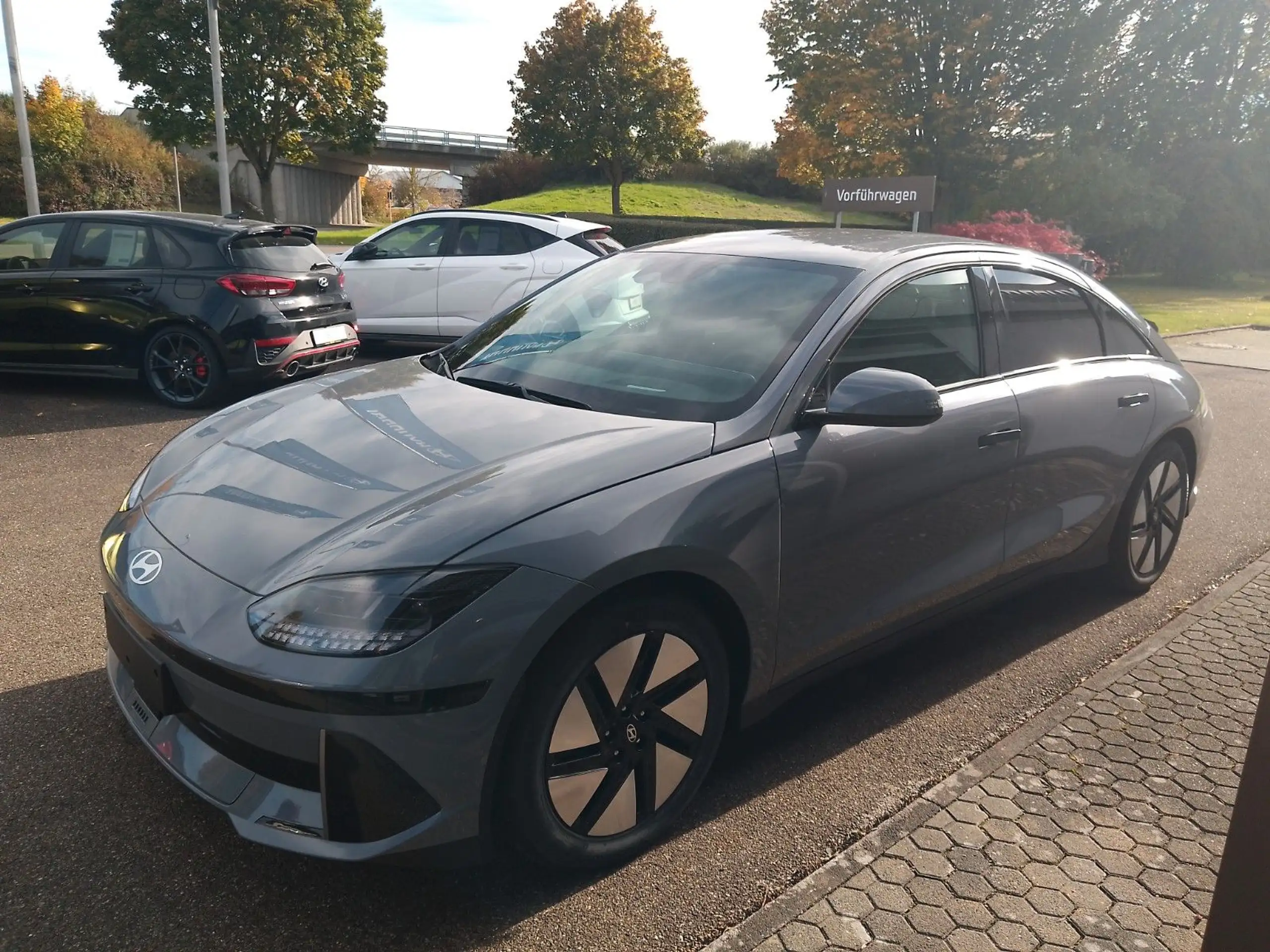 Hyundai - IONIQ 6