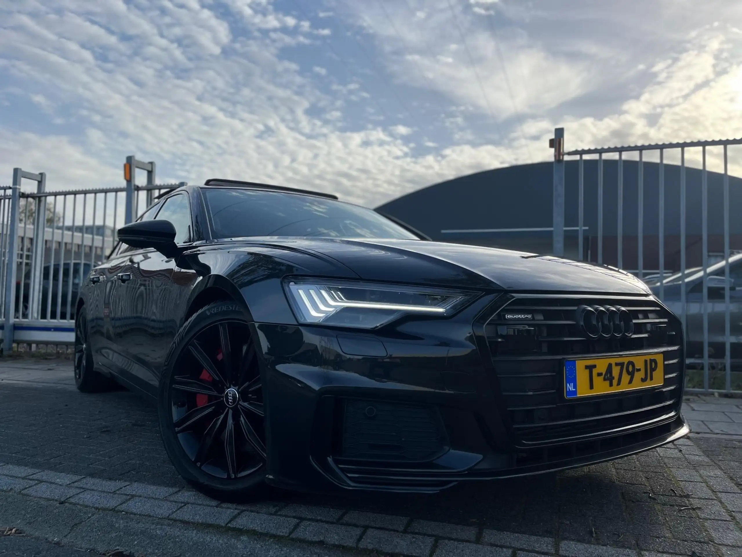 Audi - A6