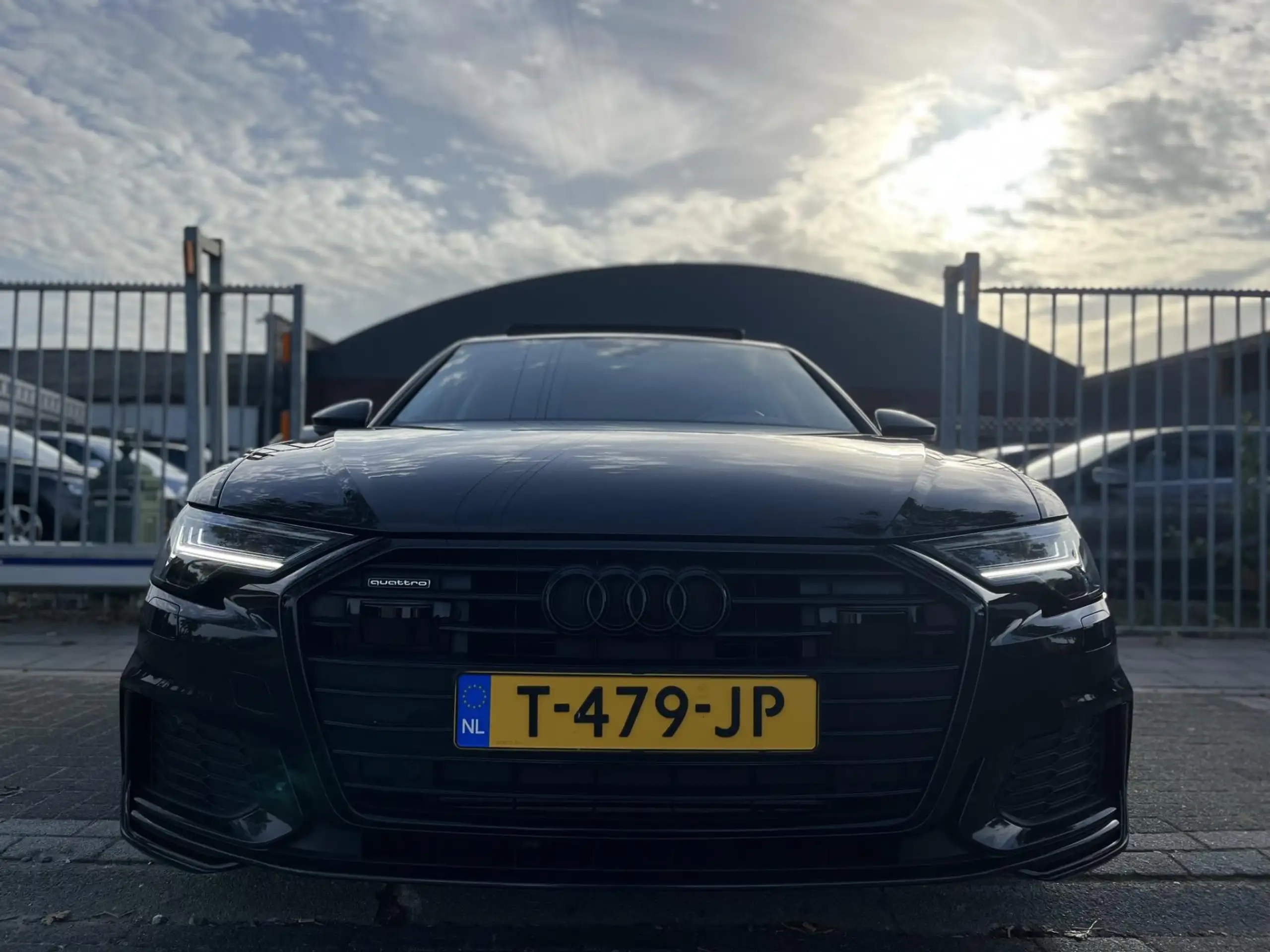 Audi - A6