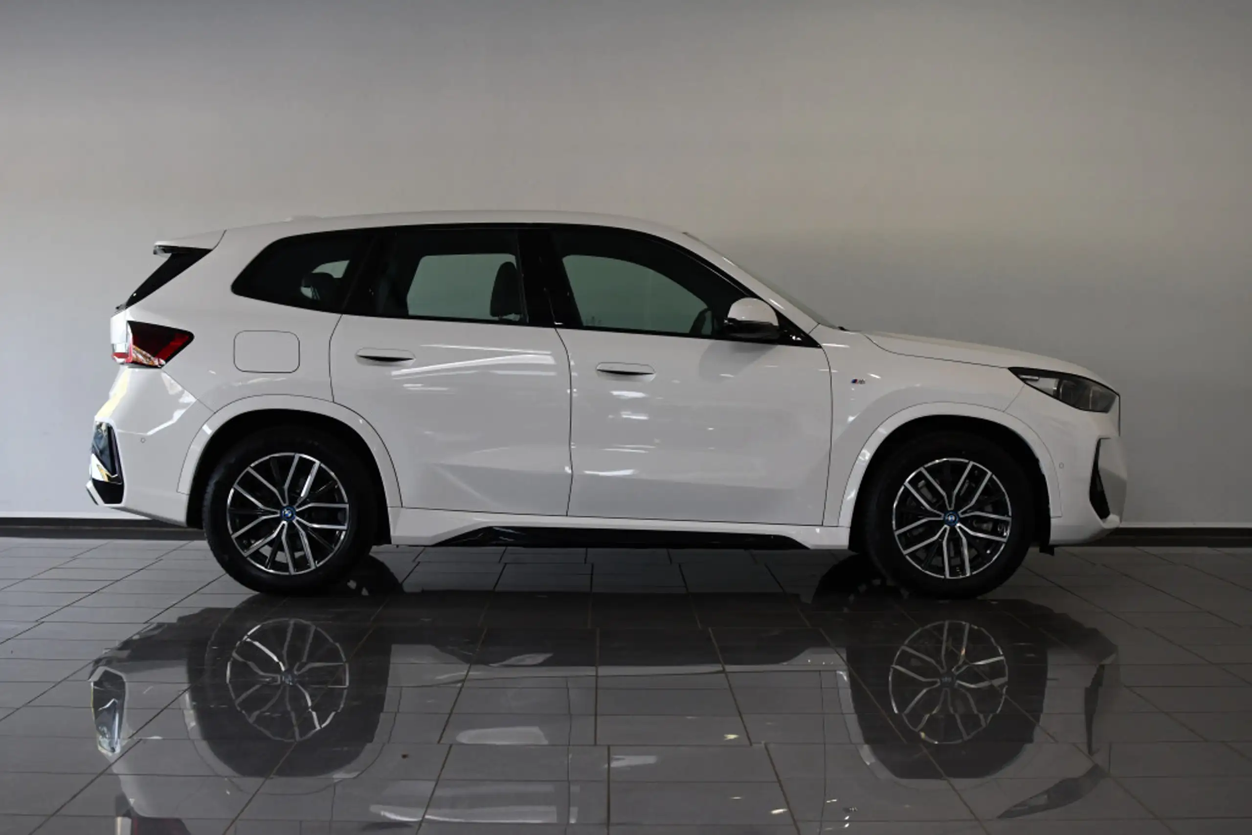 BMW - X1