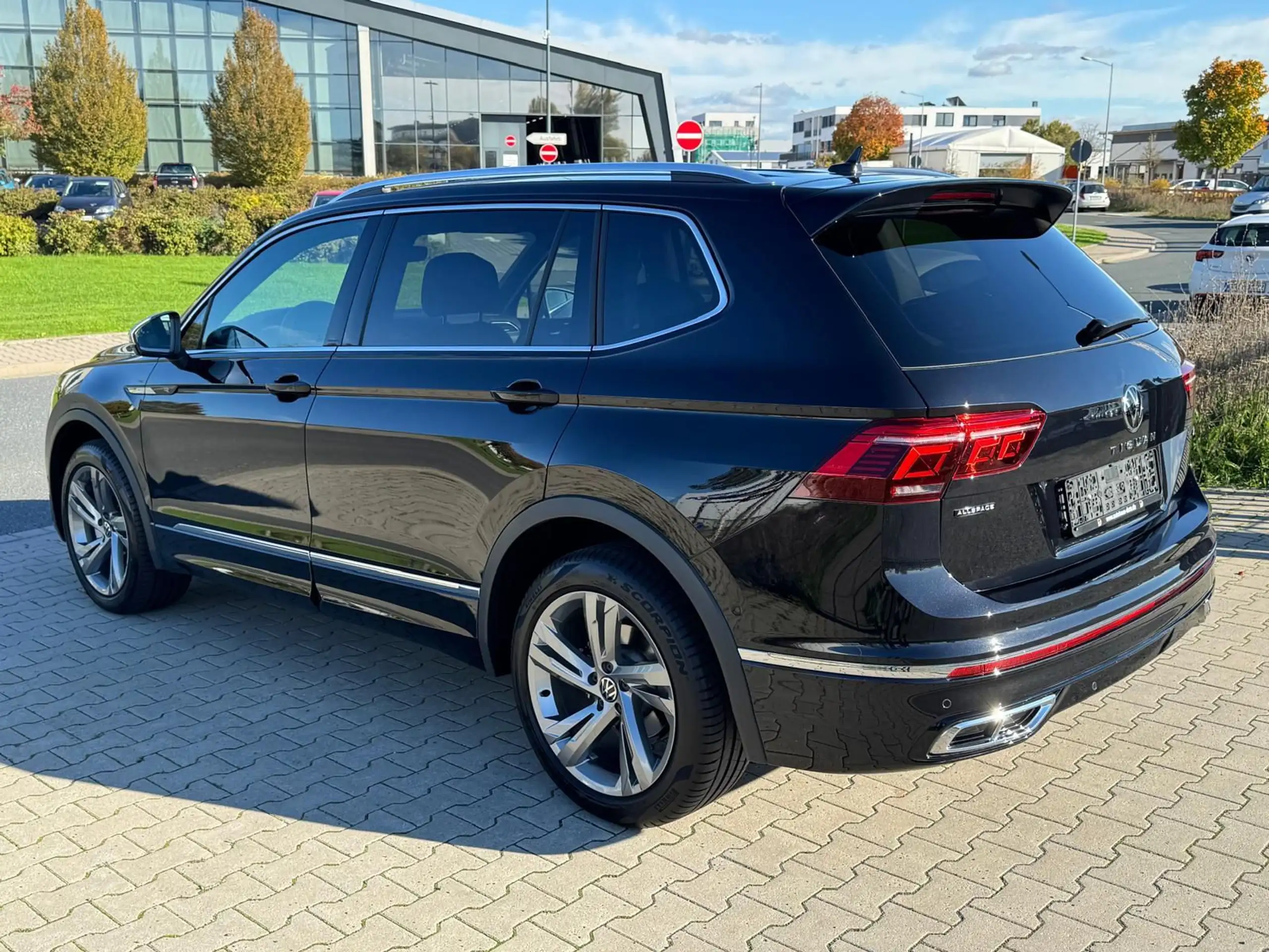 Volkswagen - Tiguan Allspace