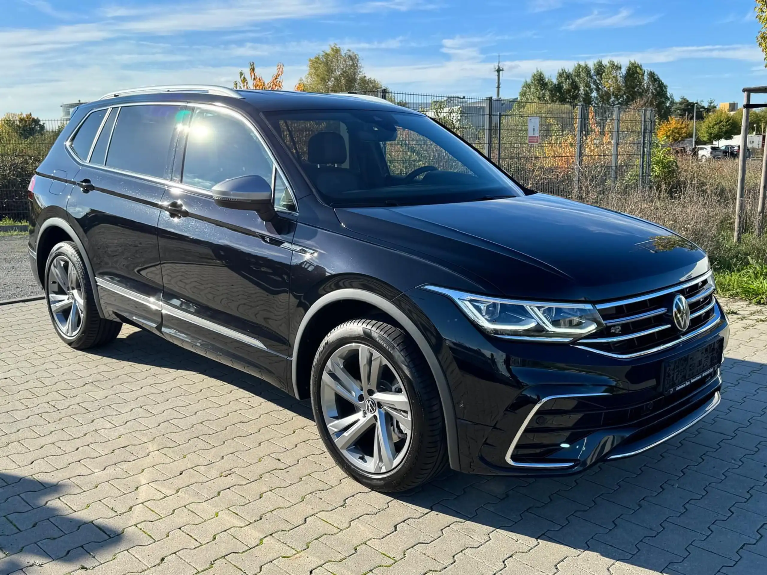 Volkswagen - Tiguan Allspace