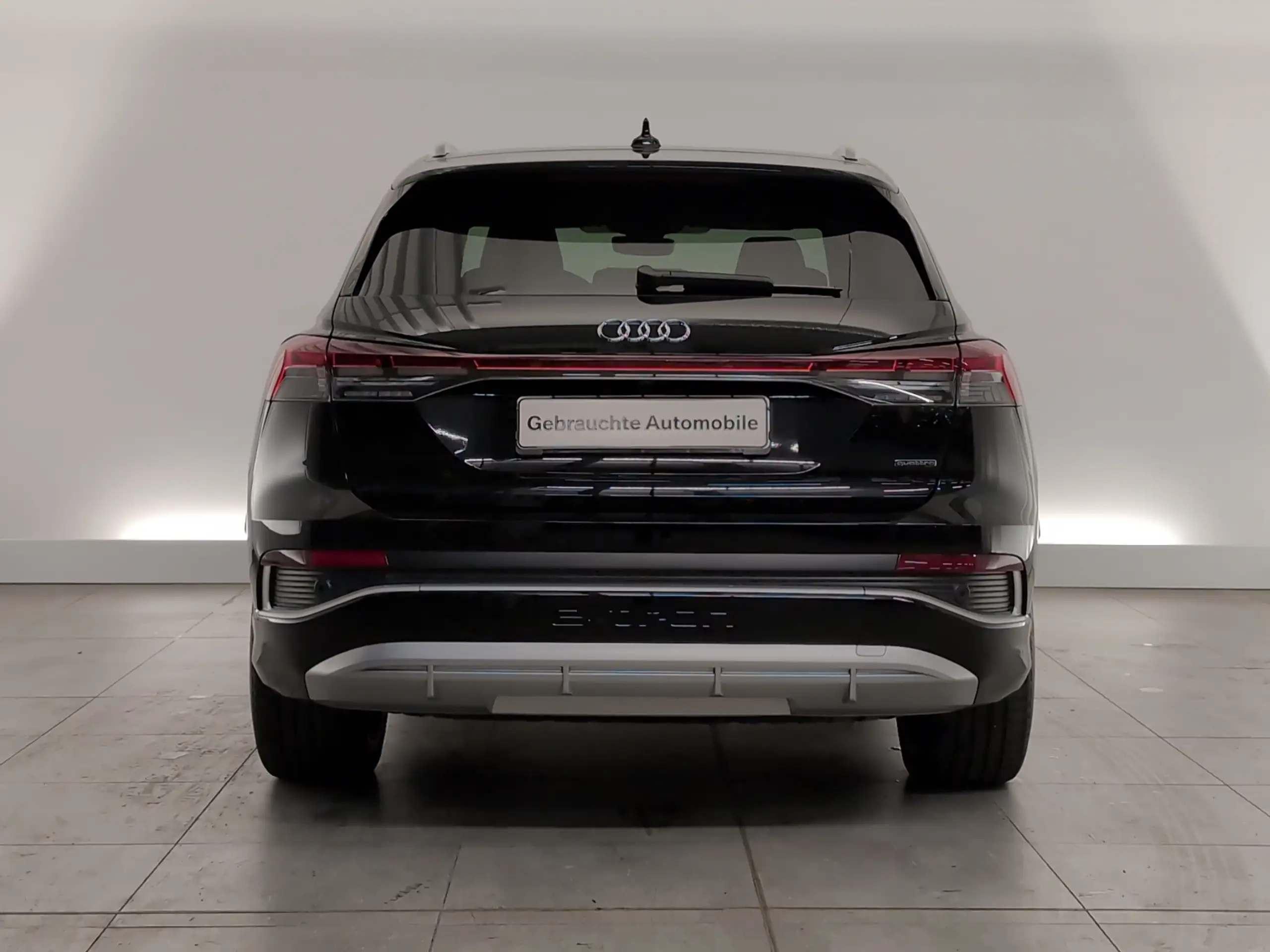 Audi - Q4 e-tron