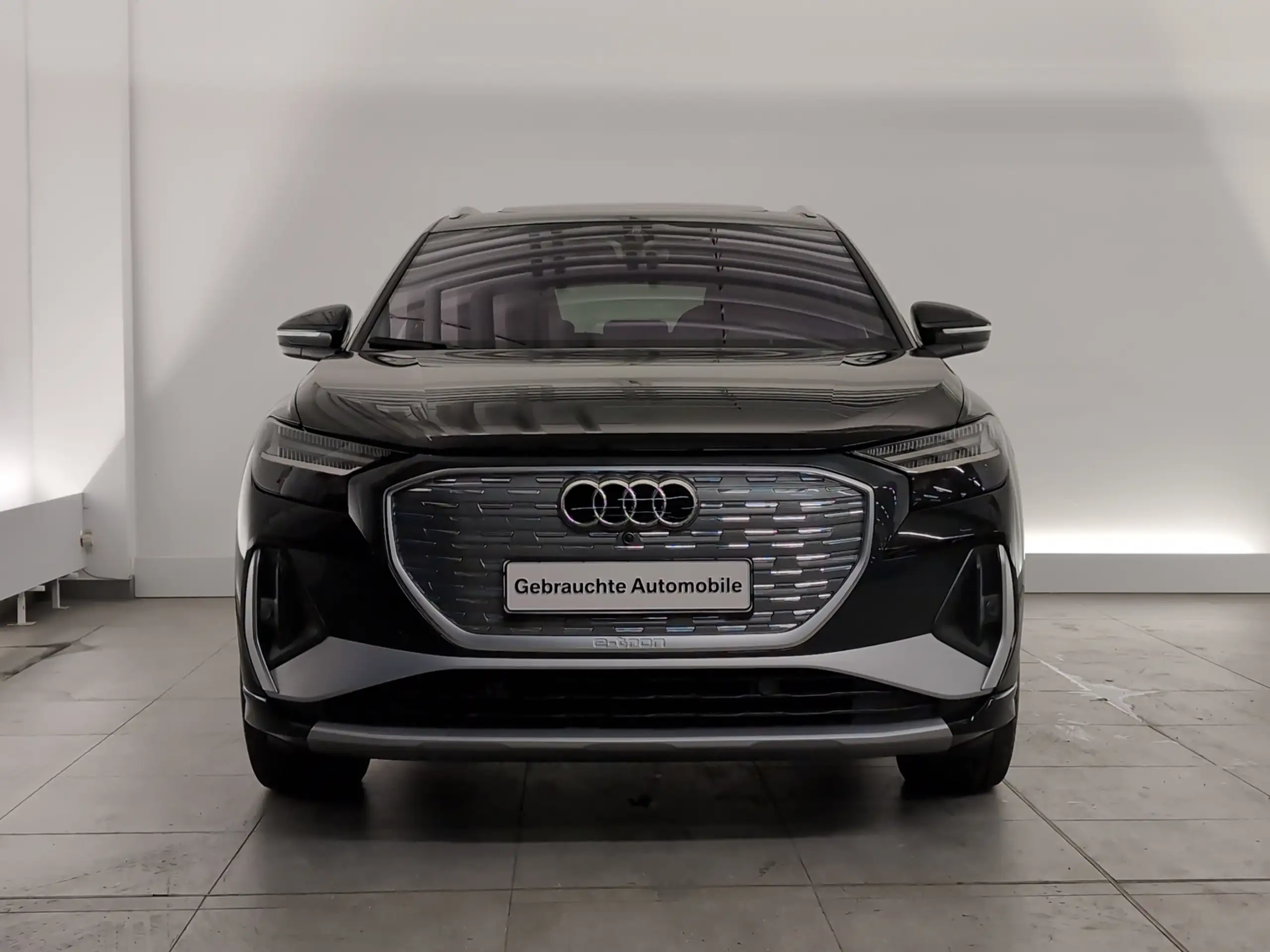 Audi - Q4 e-tron