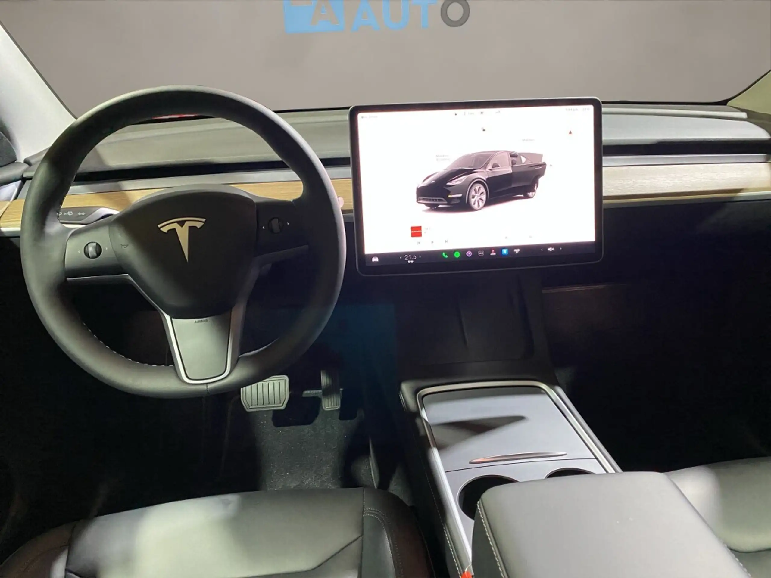 Tesla - Model Y