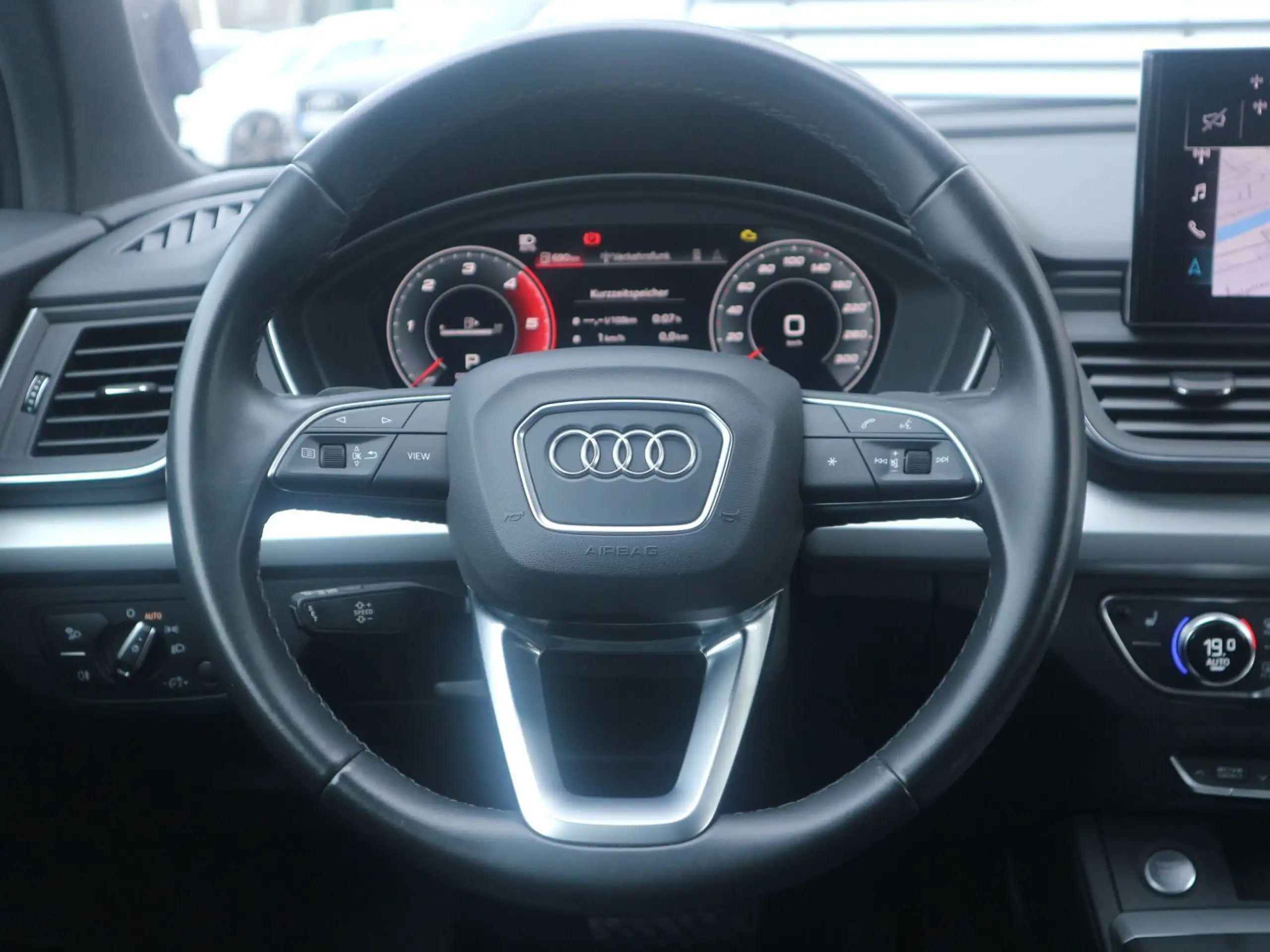 Audi - Q5