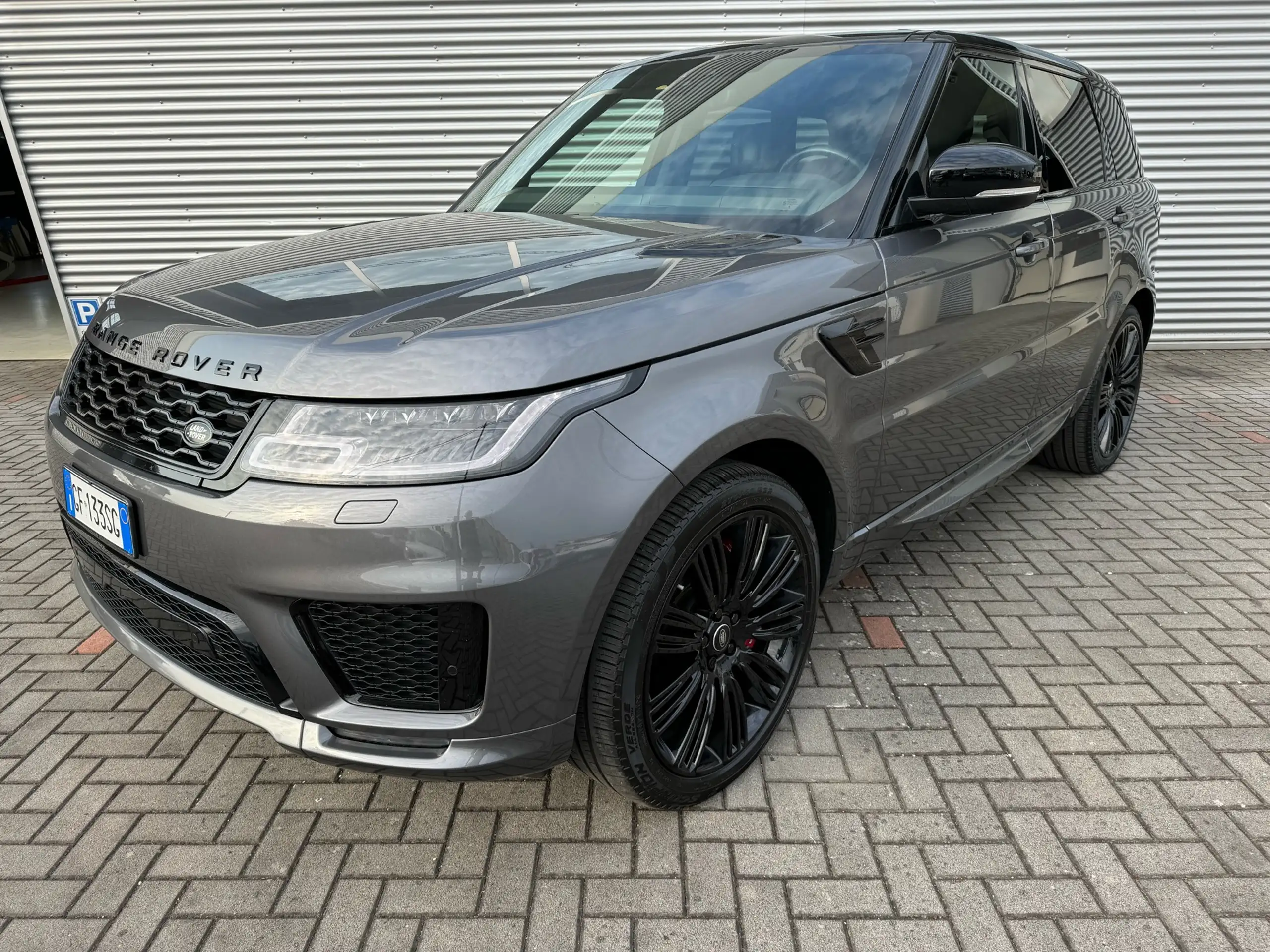 Land Rover - Range Rover Sport