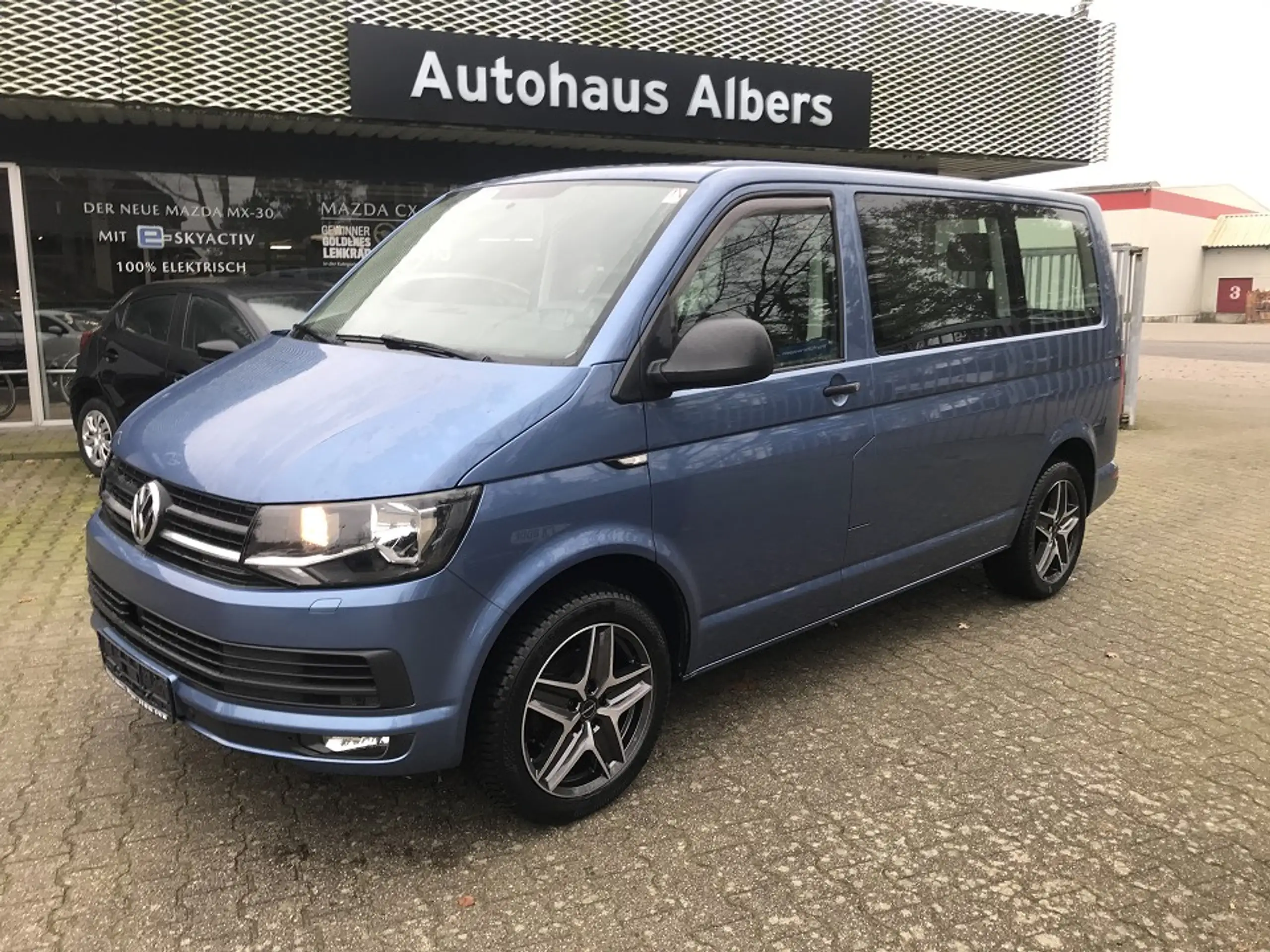 Volkswagen - T6 Multivan