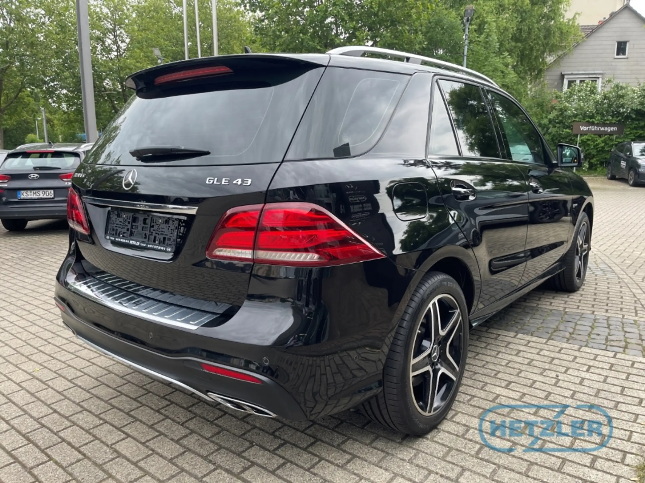 Mercedes-Benz - GLE 43 AMG