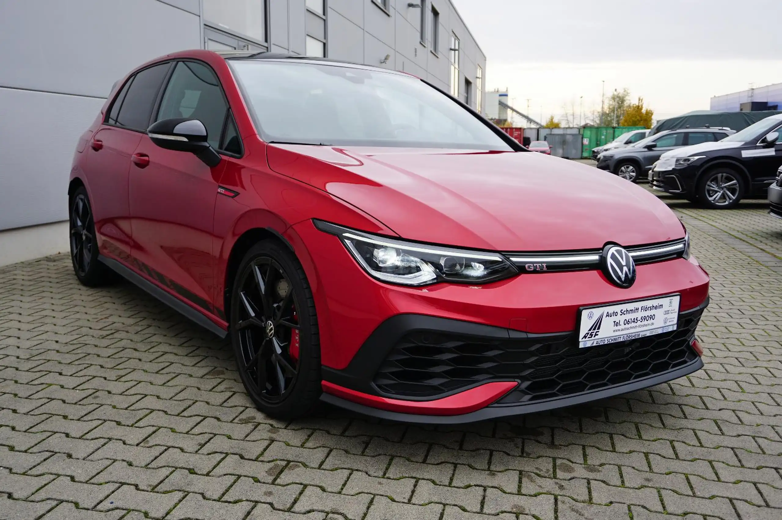 Volkswagen - Golf GTI