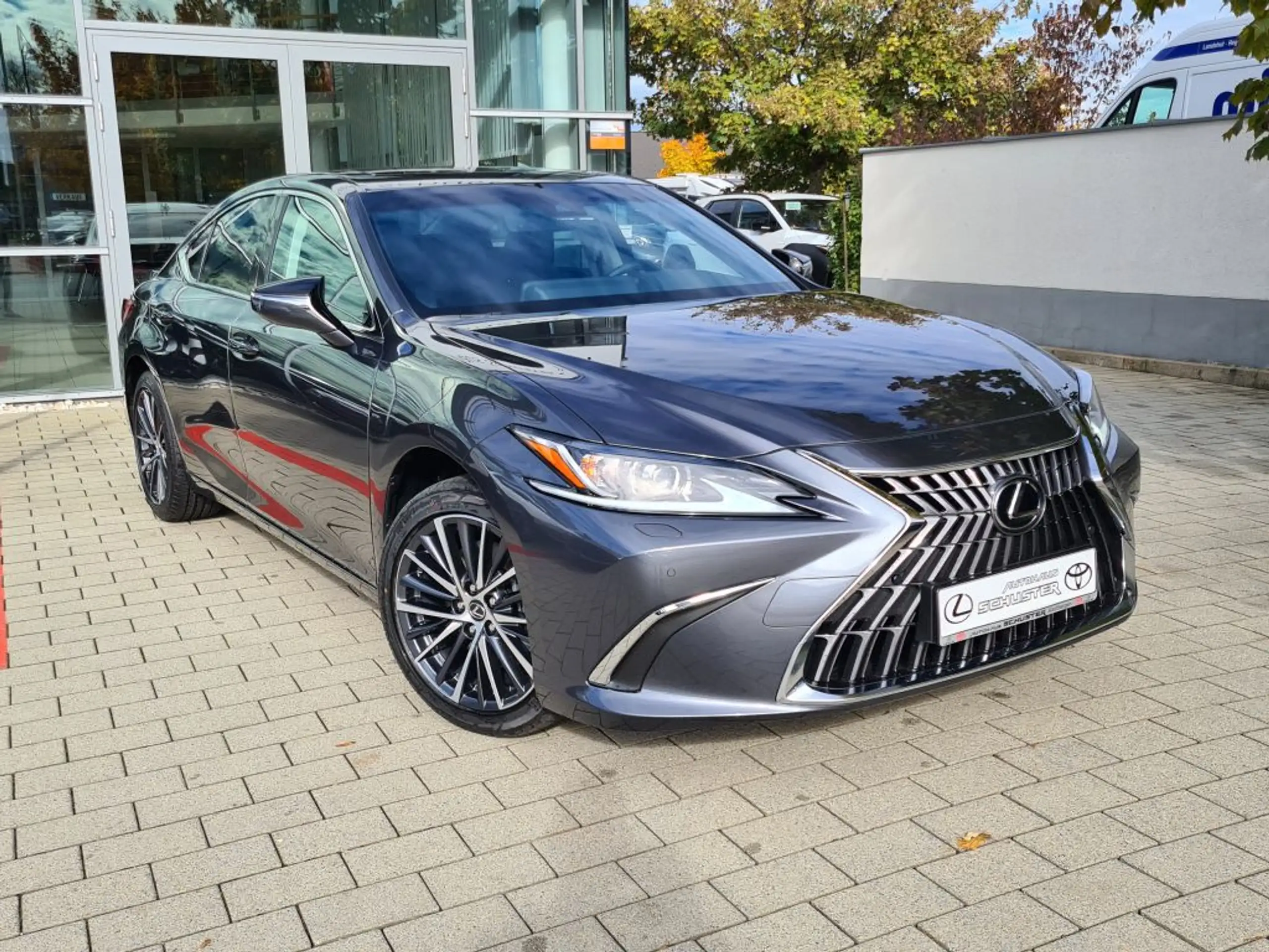 Lexus - ES 300