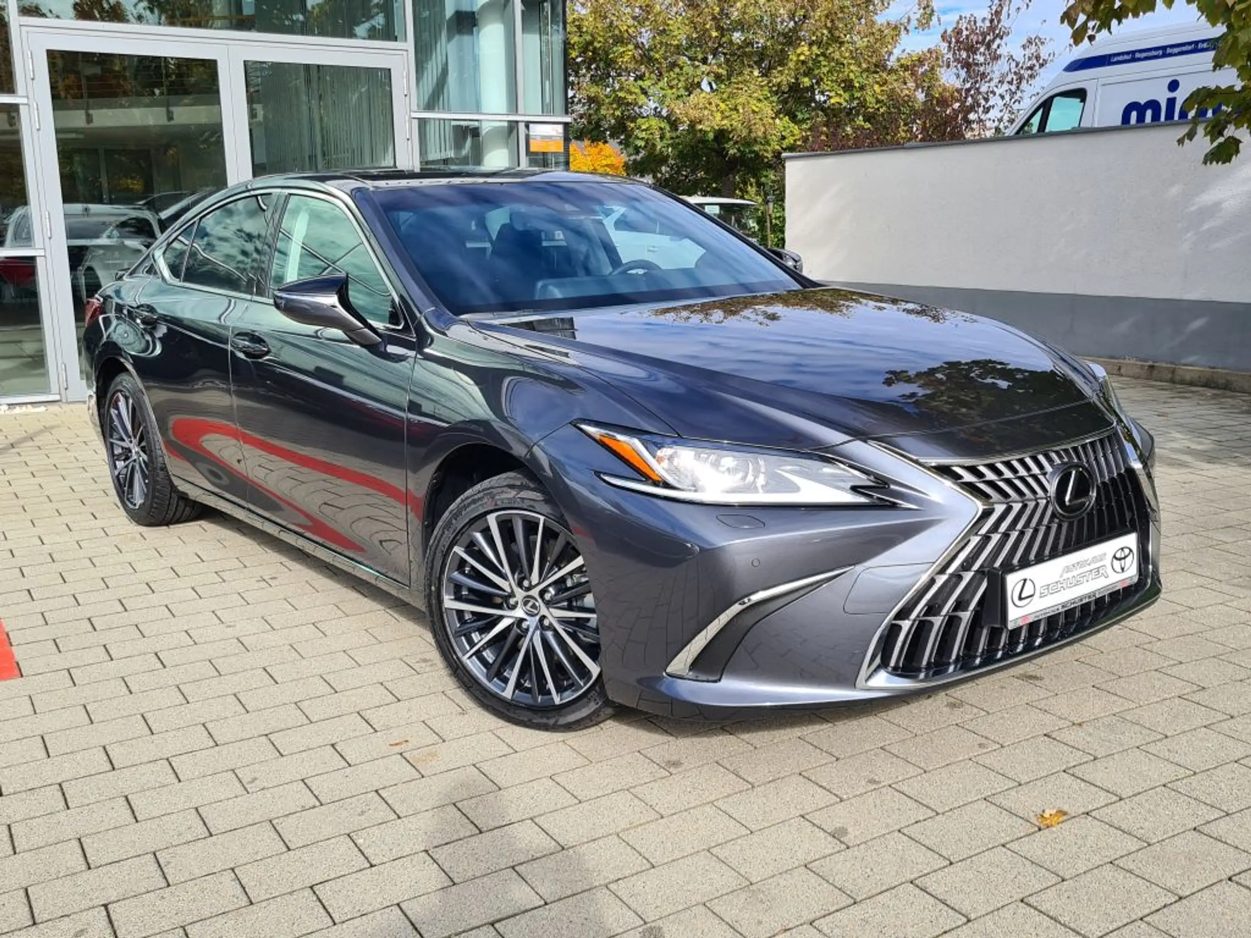 Lexus - ES 300