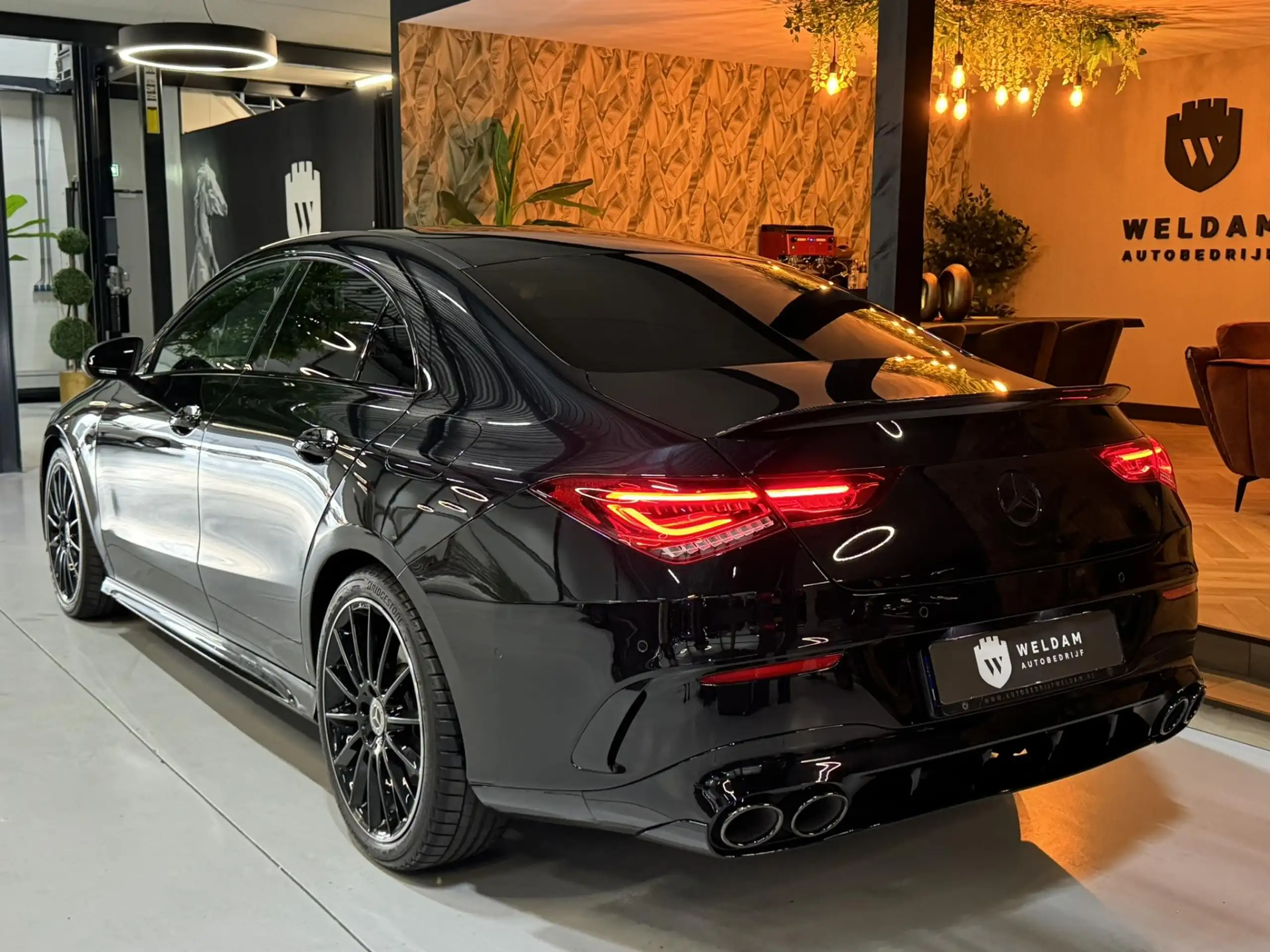 Mercedes-Benz - CLA 250