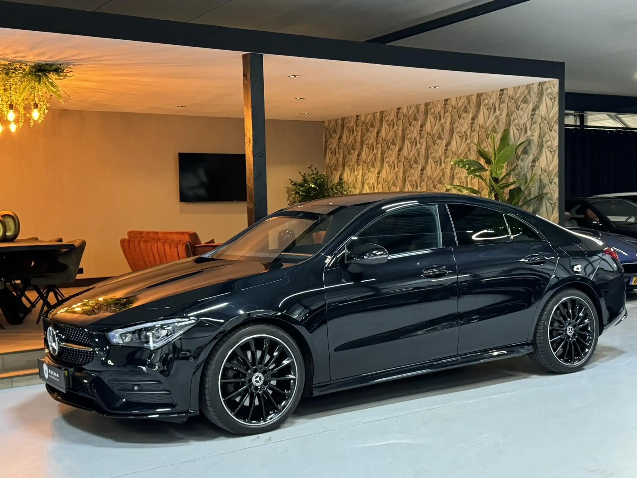 Mercedes-Benz - CLA 250