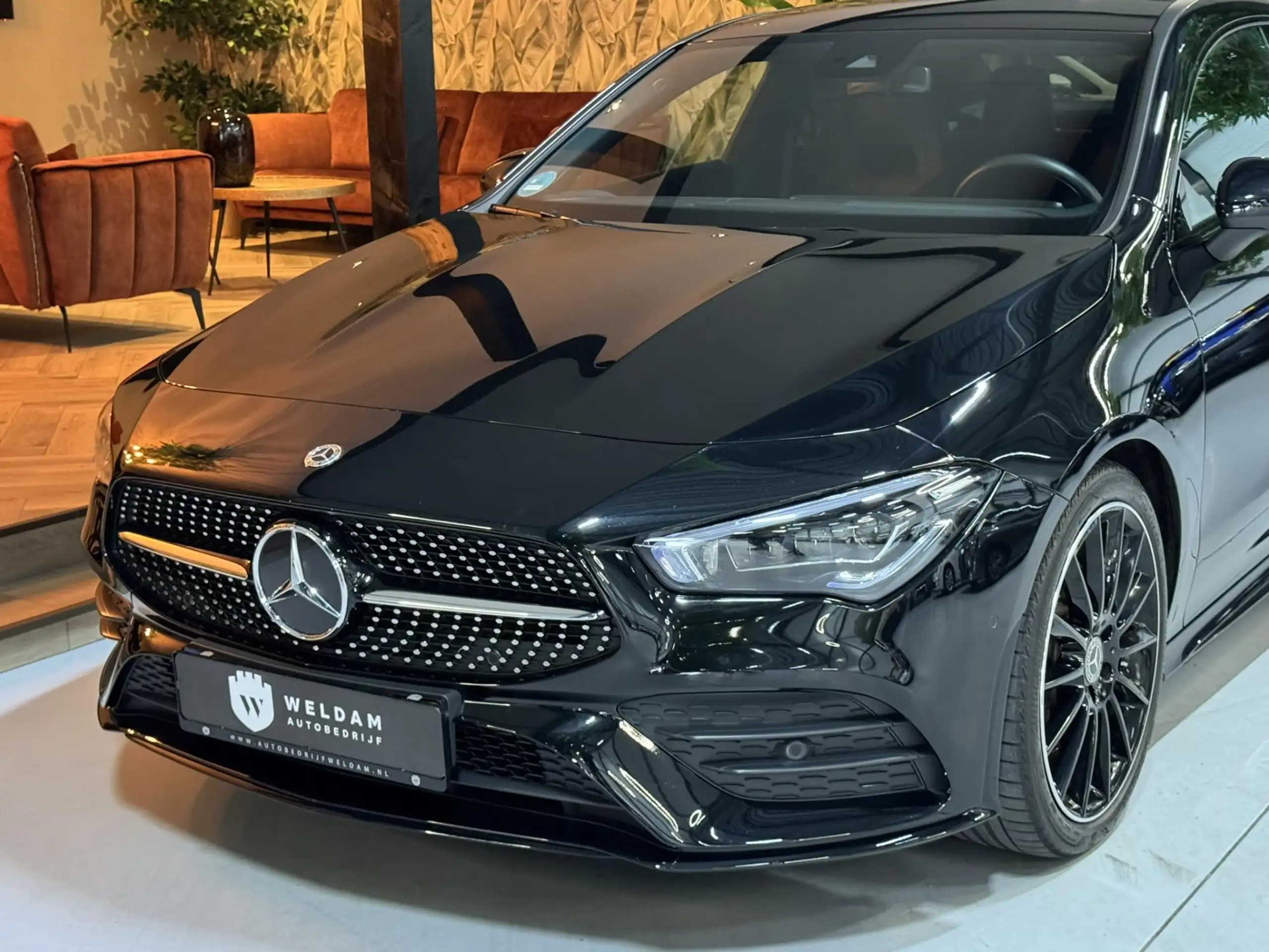 Mercedes-Benz - CLA 250