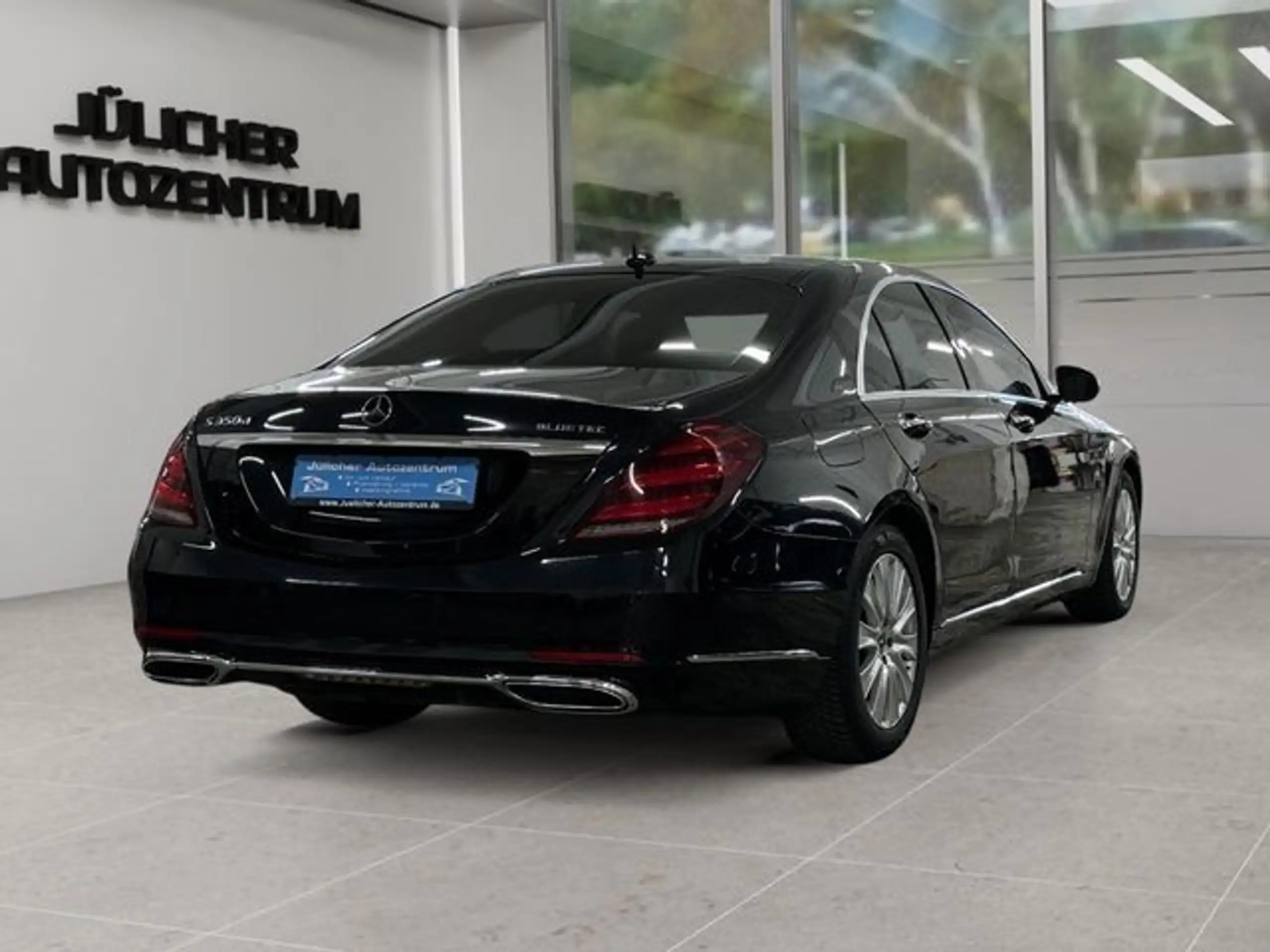 Mercedes-Benz - S 350