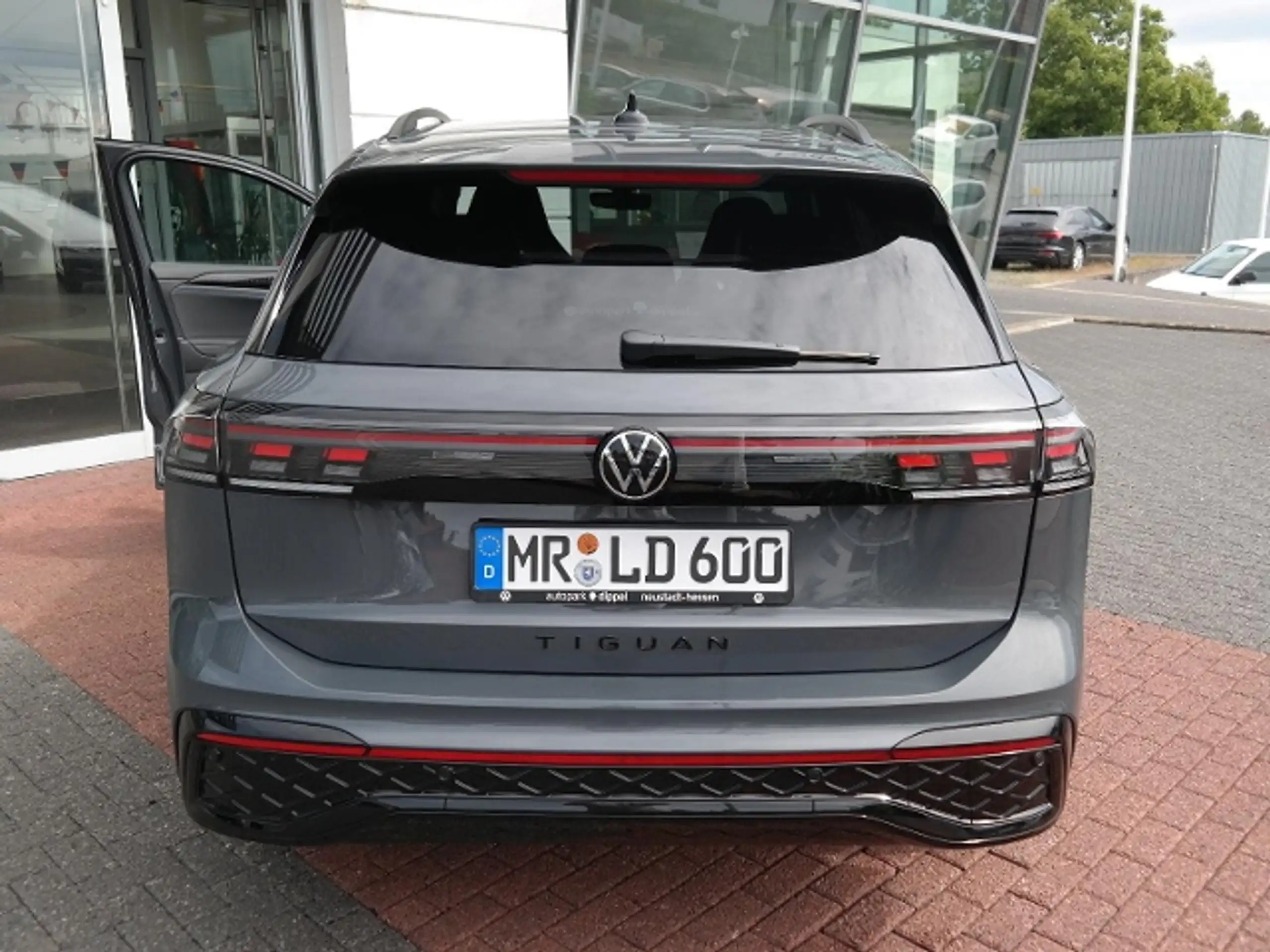 Volkswagen - Tiguan