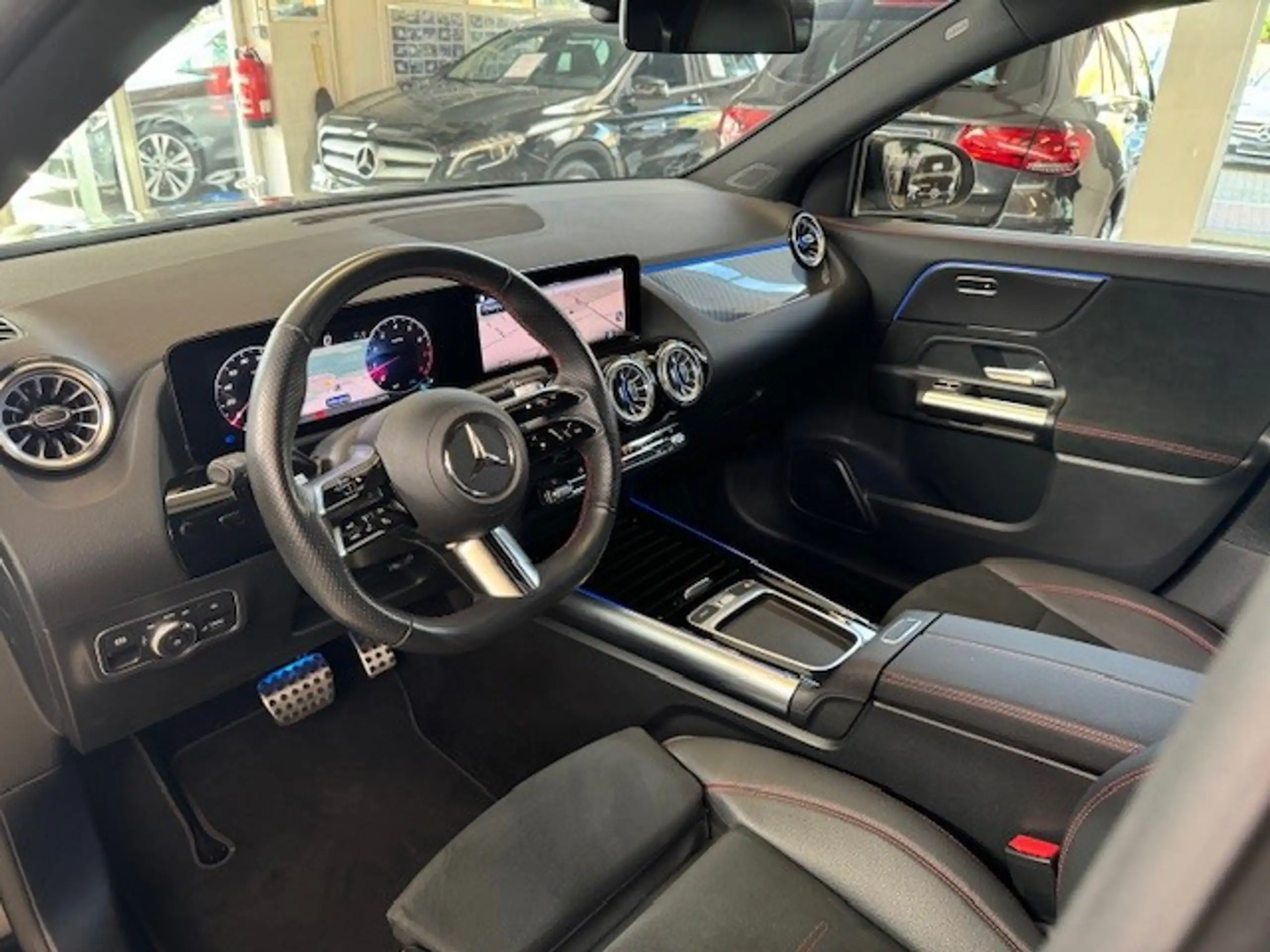 Mercedes-Benz - GLA 200