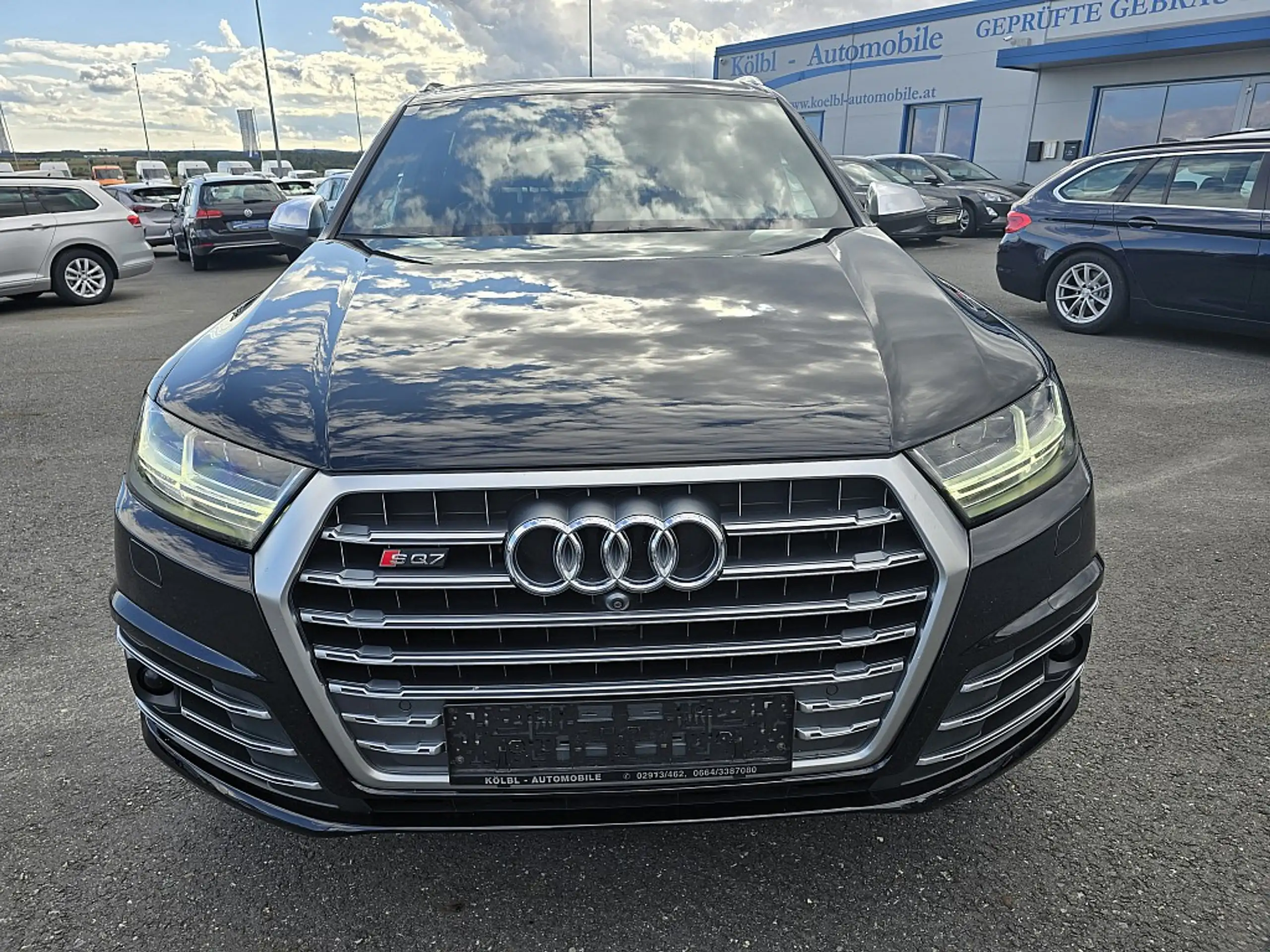 Audi - SQ7