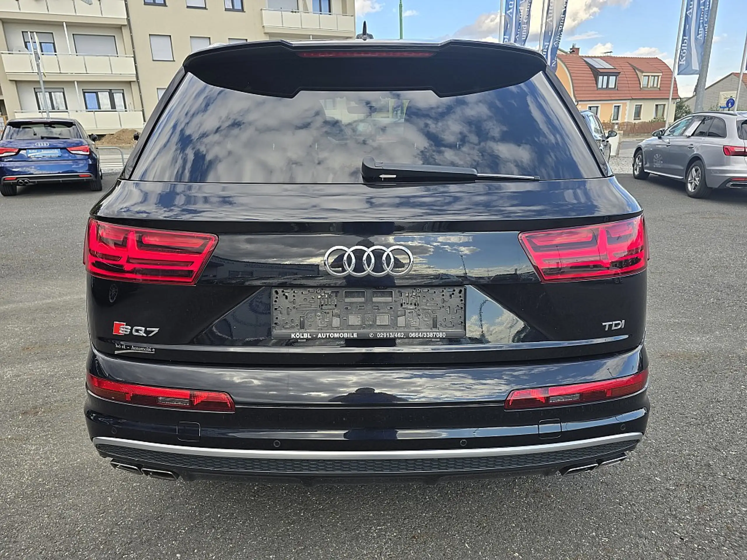 Audi - SQ7